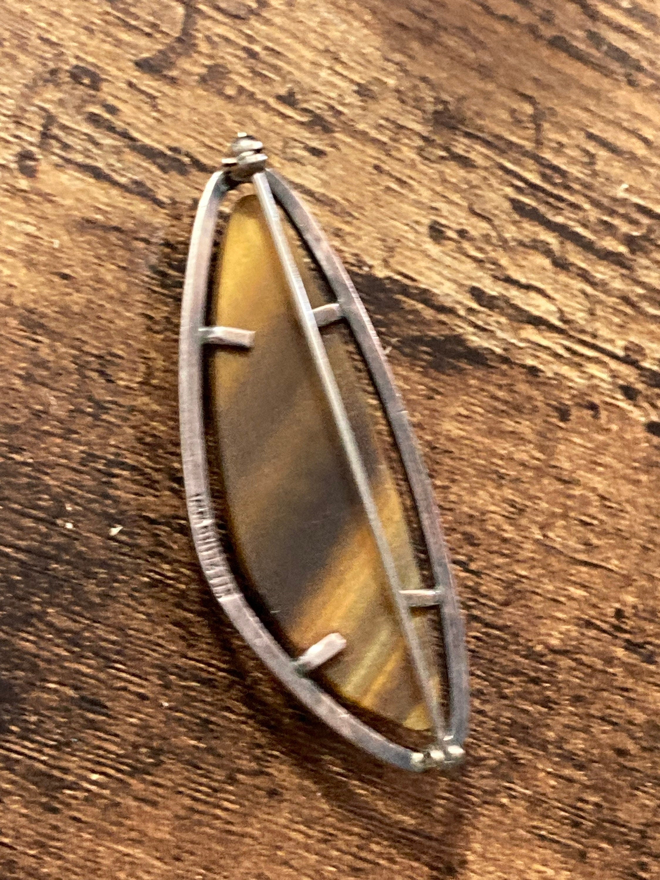 Vintage brown tigers eye gemstone brooch 925 sterling silver 13.7 grams 1970s