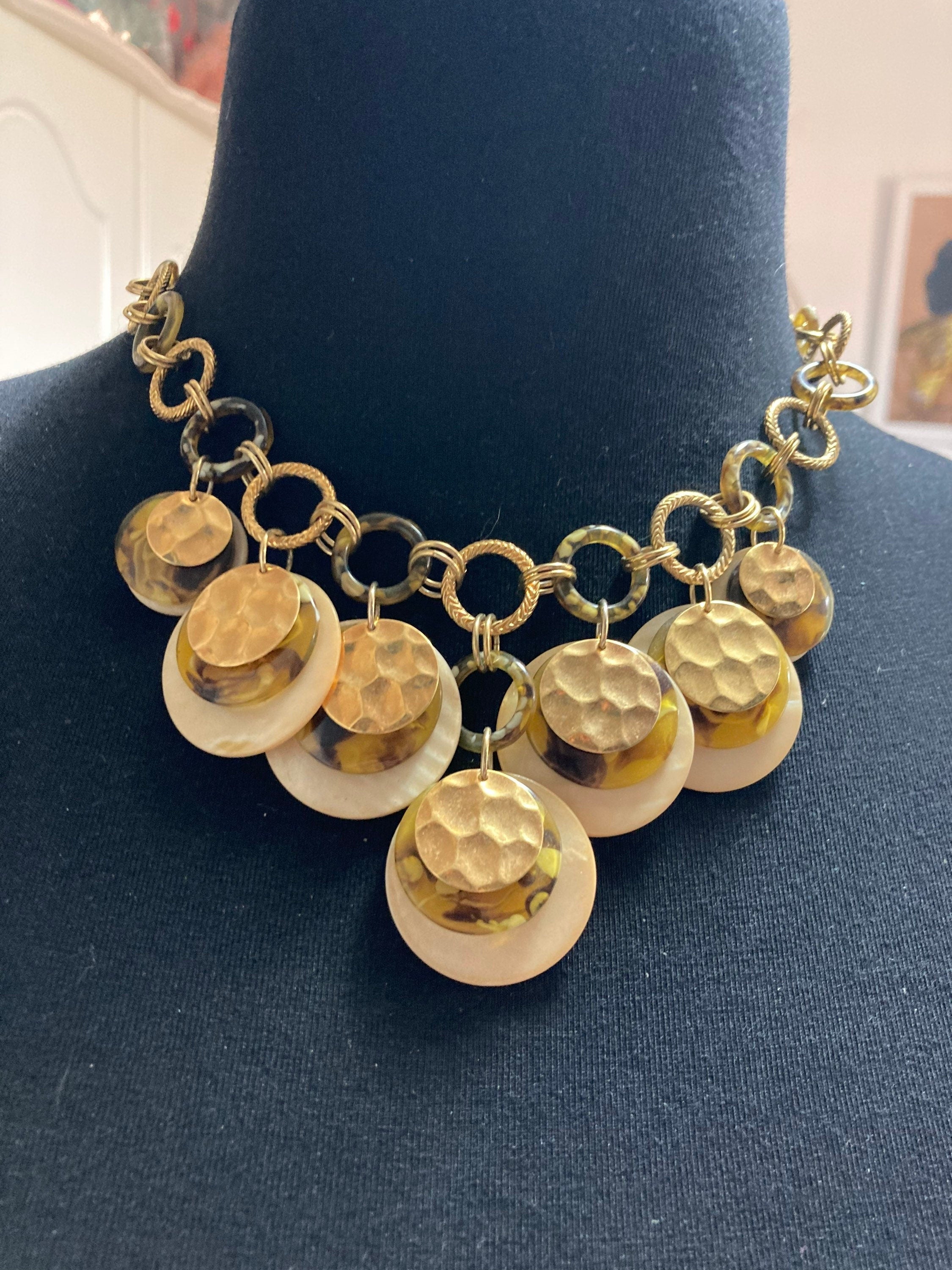 Signed Joan rivers gold tone faux tortoiseshell cream disc Bib necklace