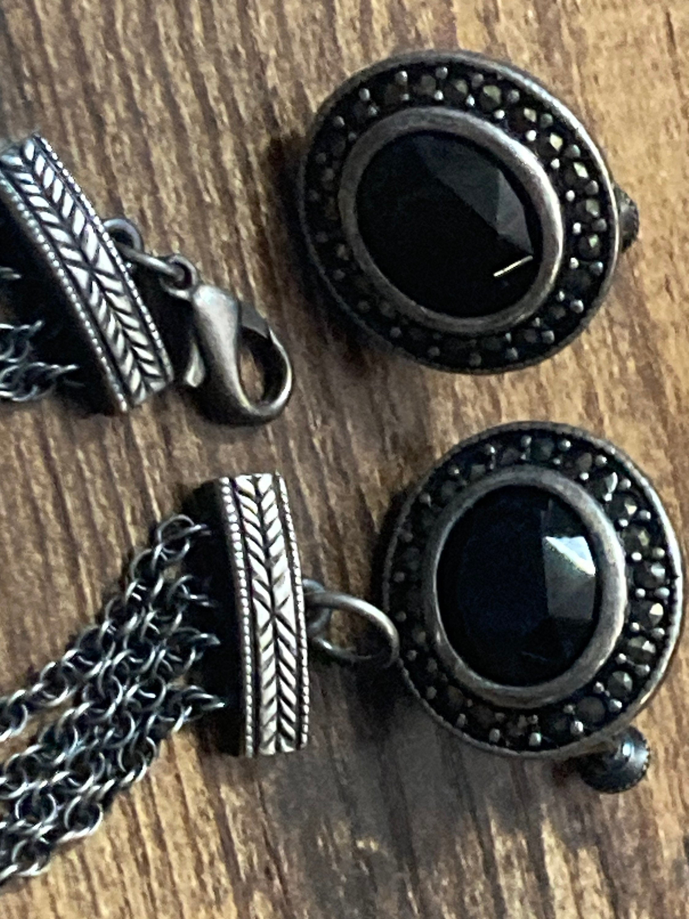 Matching marcasite & black cabochon bracelet and clip on earrings Gun metal silver tone jewellery set