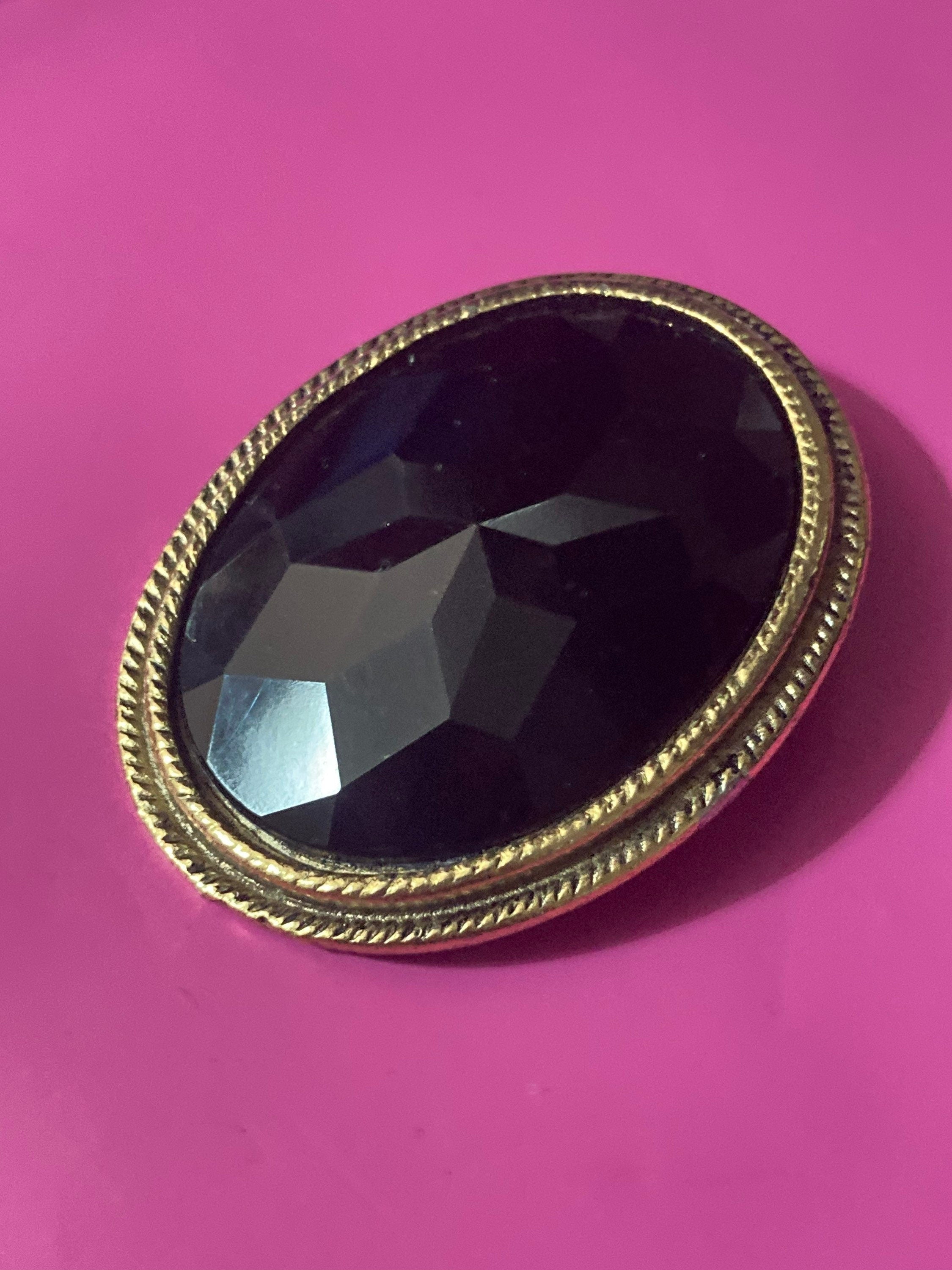 Signed KIDA Vintage black glass diamanté Oval Brooch gold tone