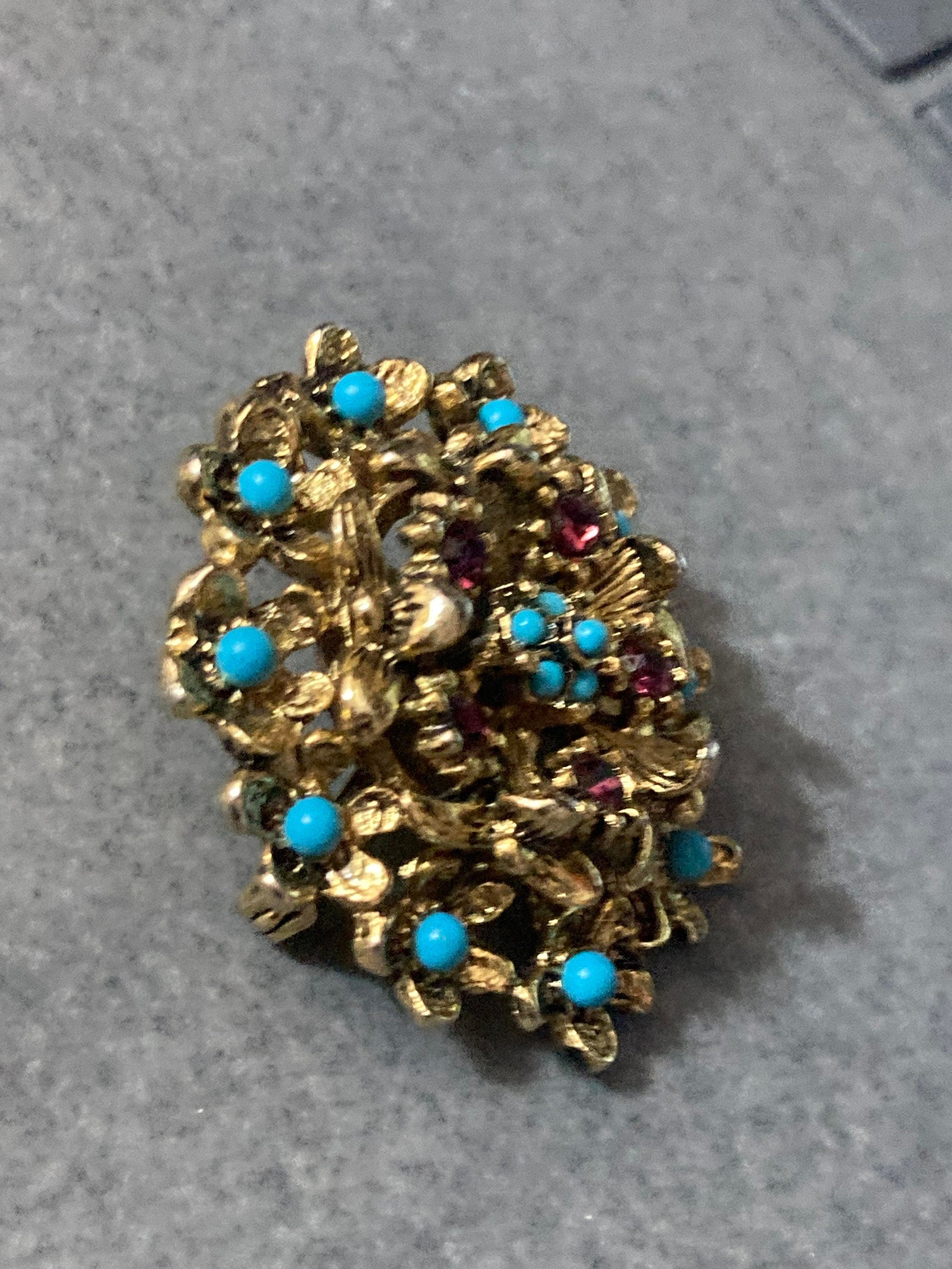 vintage gold tone mesh turquoise bead & garnet Ruby red paste brooch