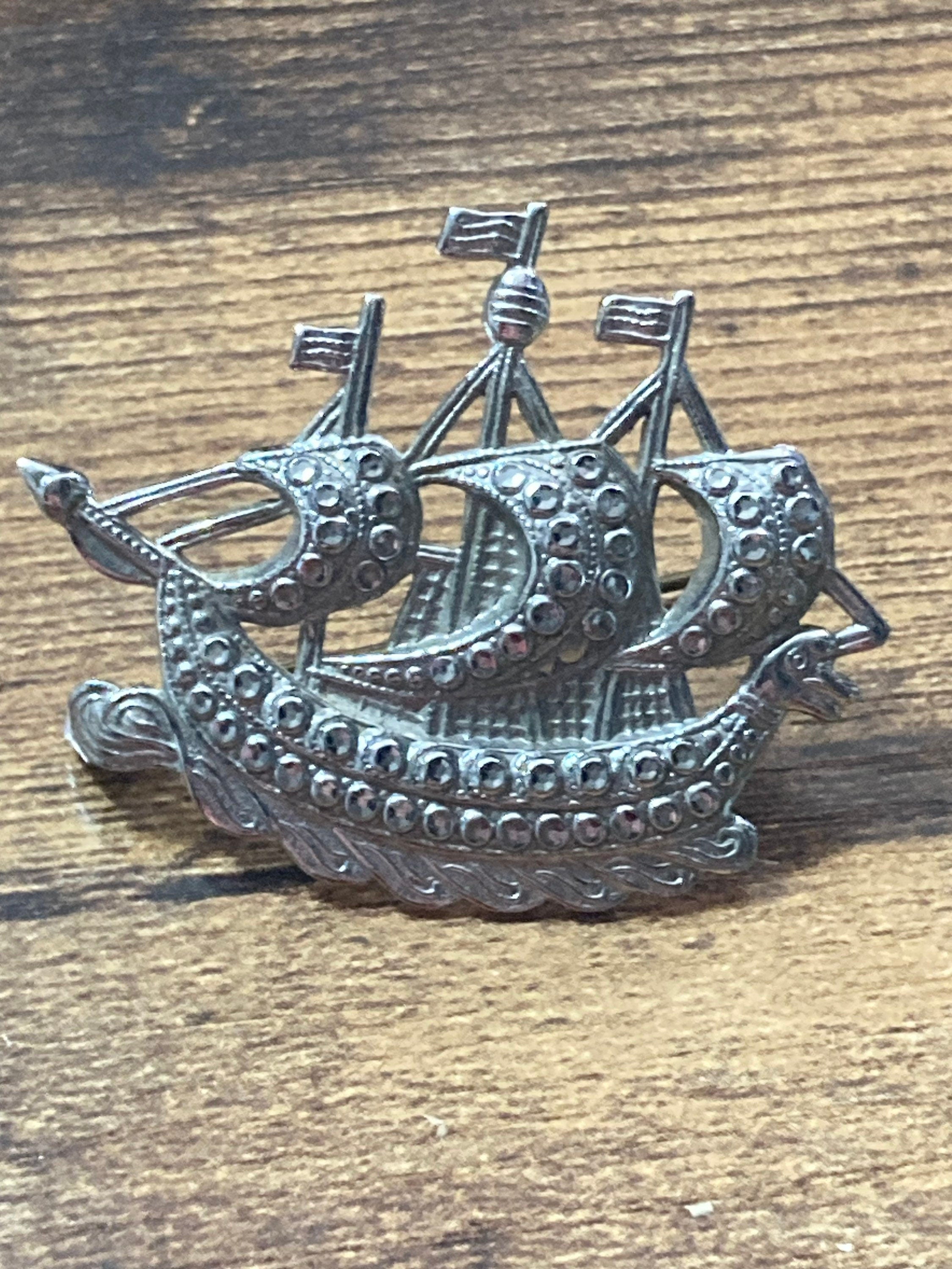 small StayBrite nautical silver tone yacht sailing boat Brooch