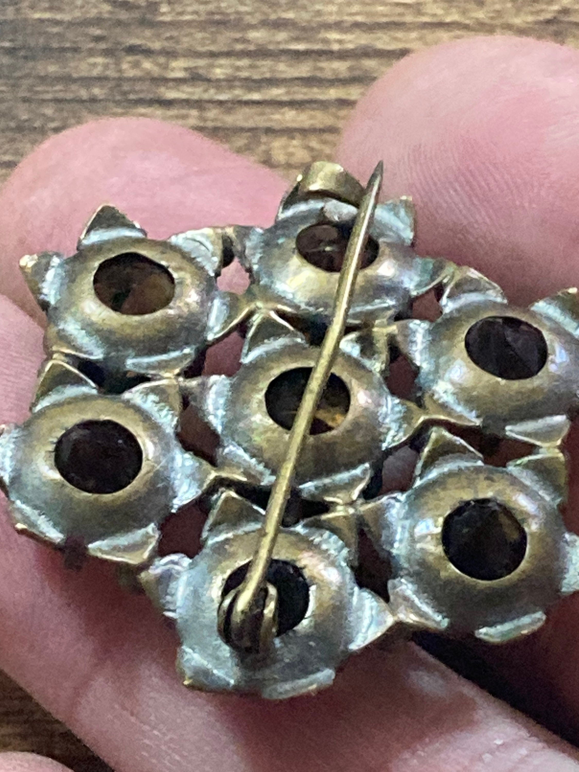 vintage modernist mid century faded gold tone brown cognac glass brooch