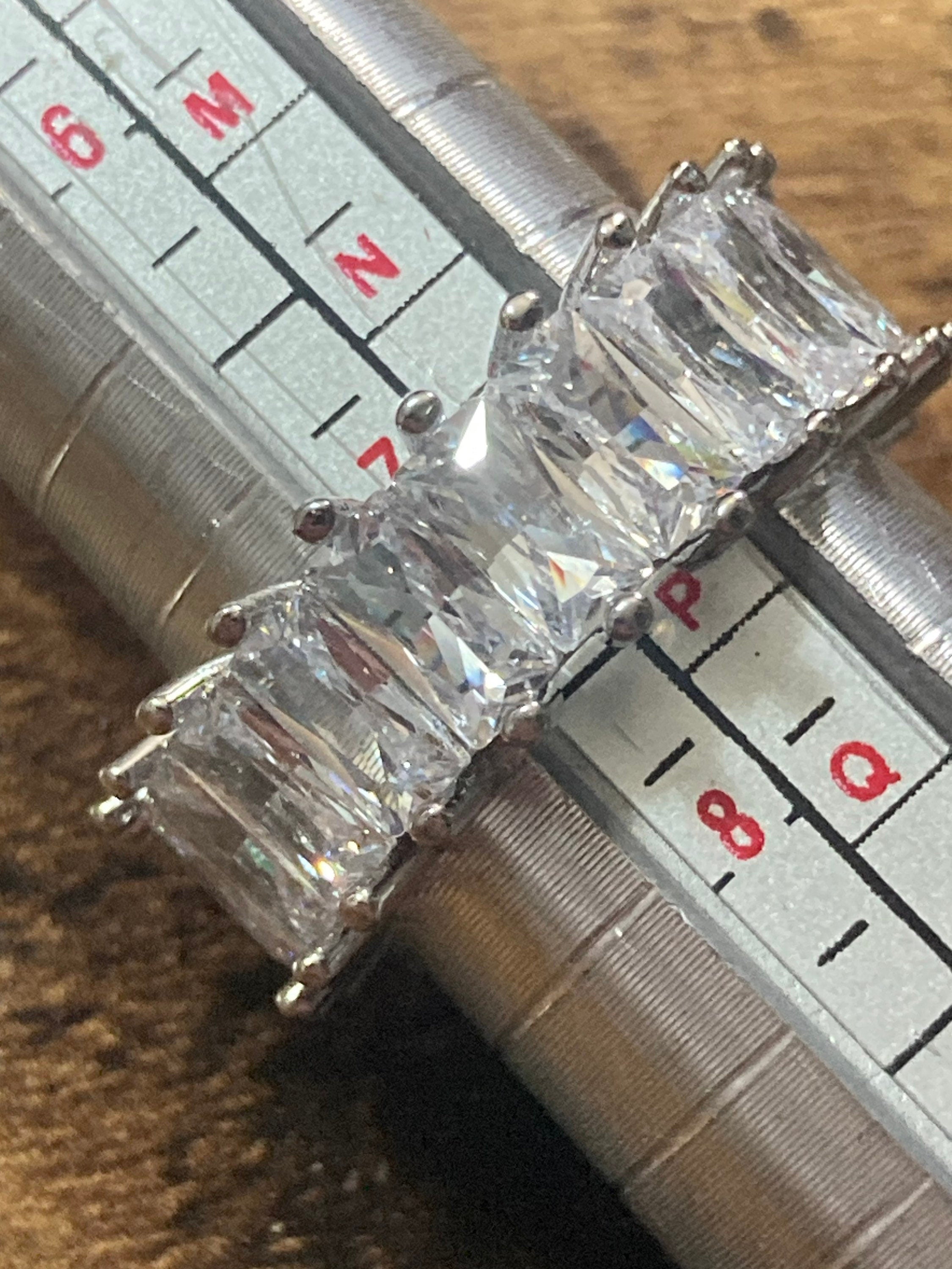 Clear CZ baguette diamanté costume cocktail dress ring size 7 uk P