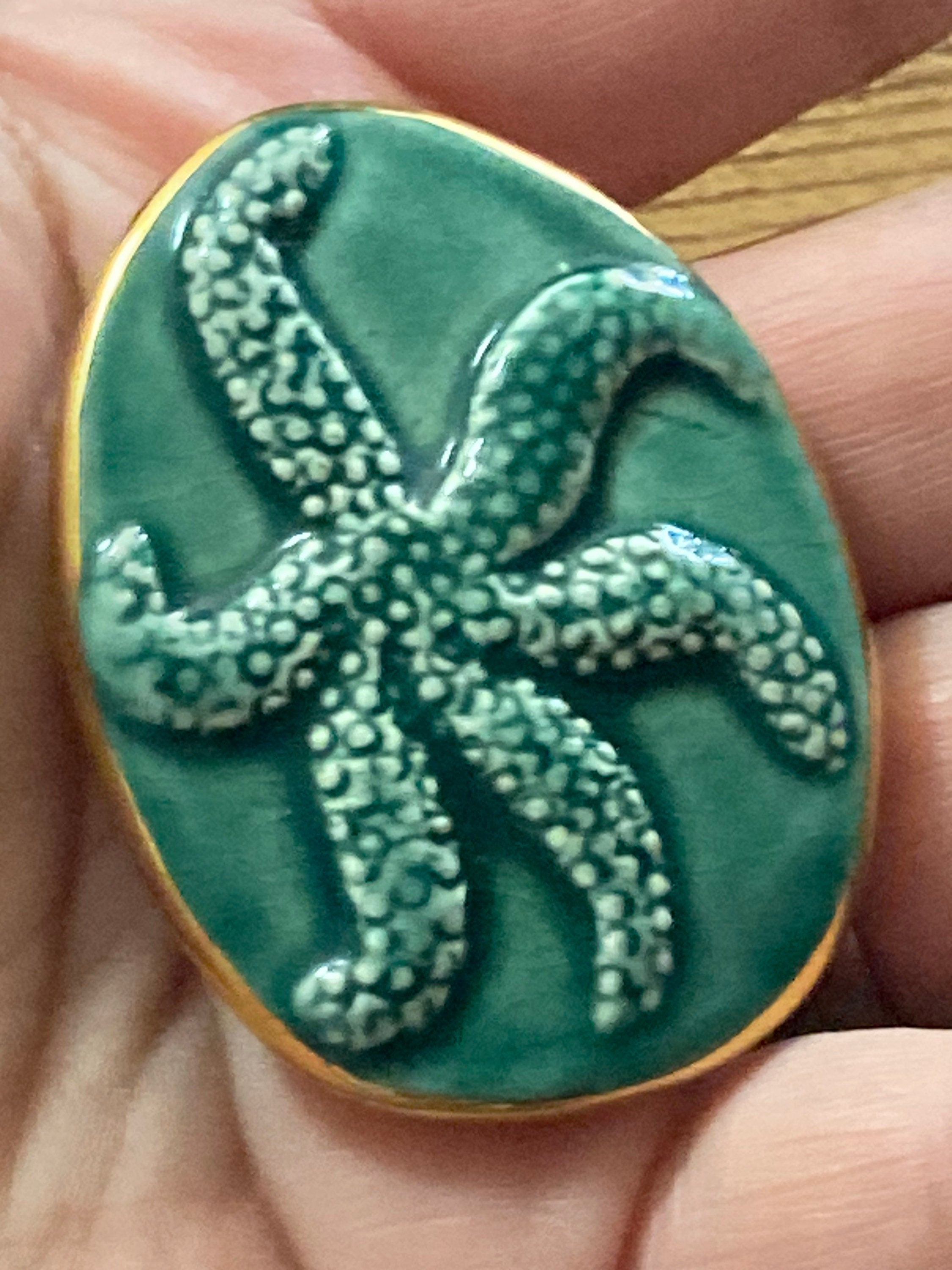 Vintage ceramic green starfish nautical brooch Channel Islands pottery