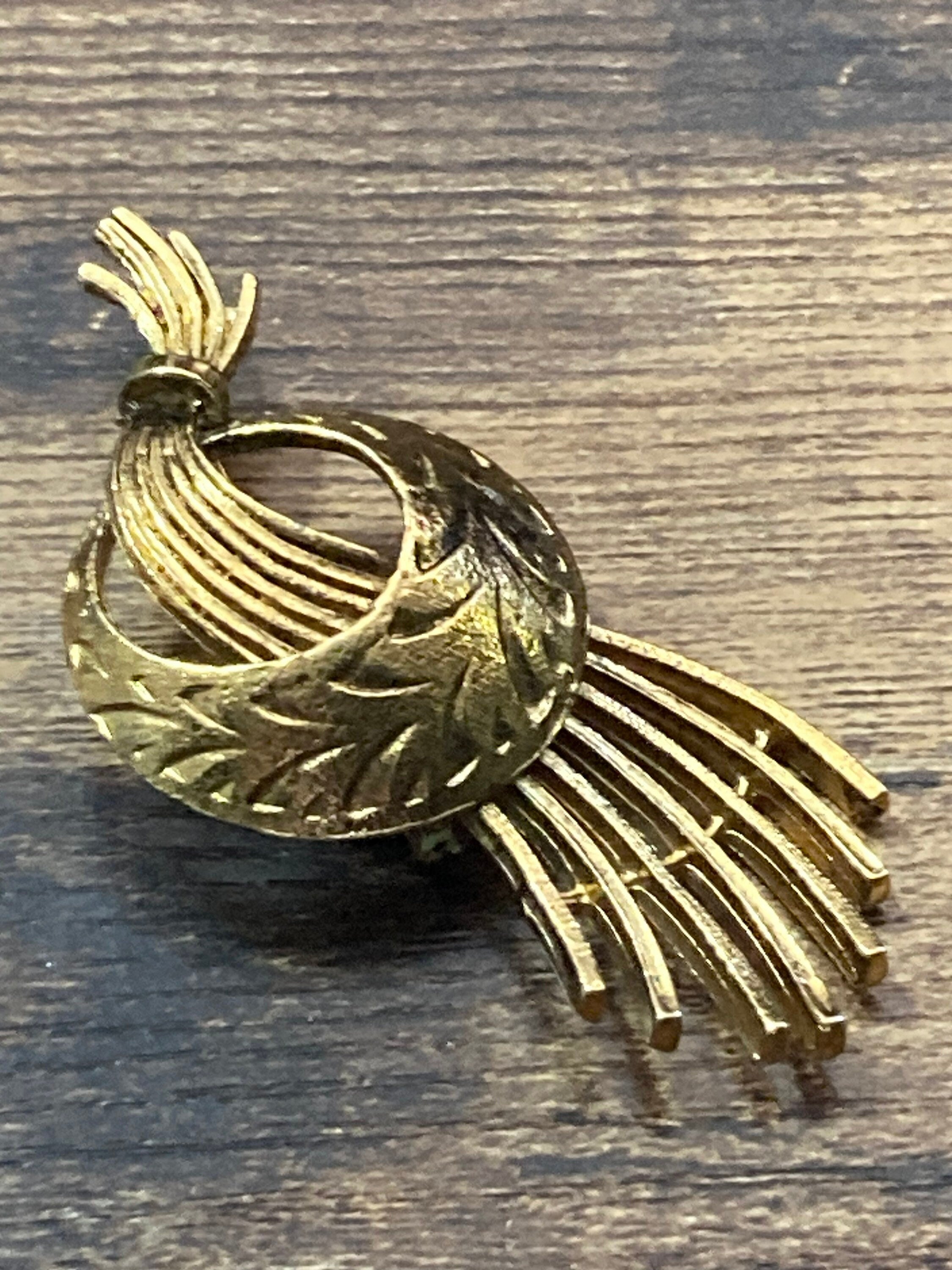 Signed HOLLYWOOD large gold tone modernist abstract floral brooch