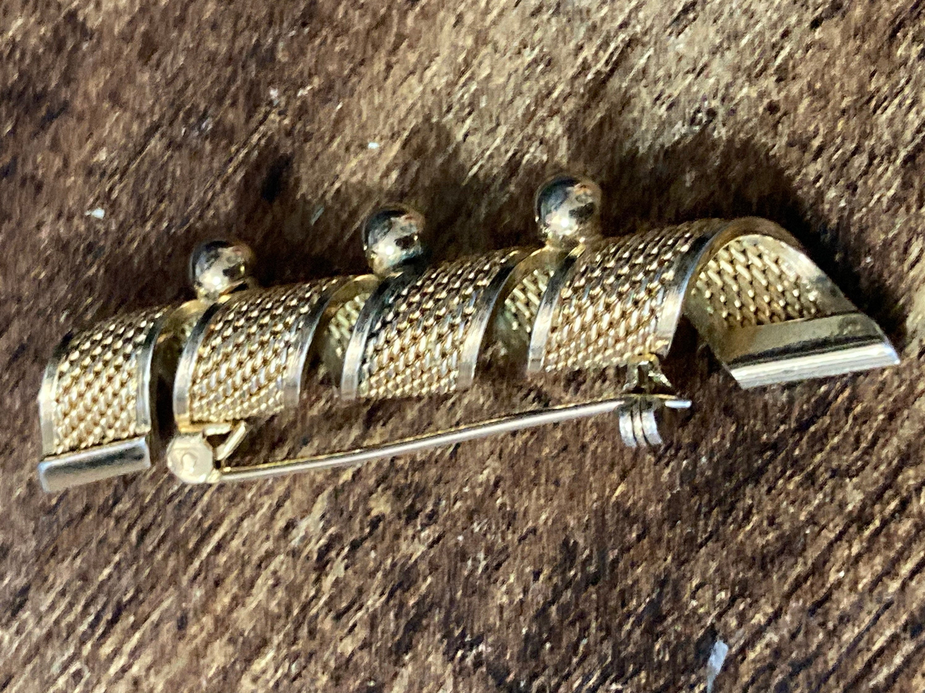 gold tone modernist filigree bar brooch with balls 6cm long