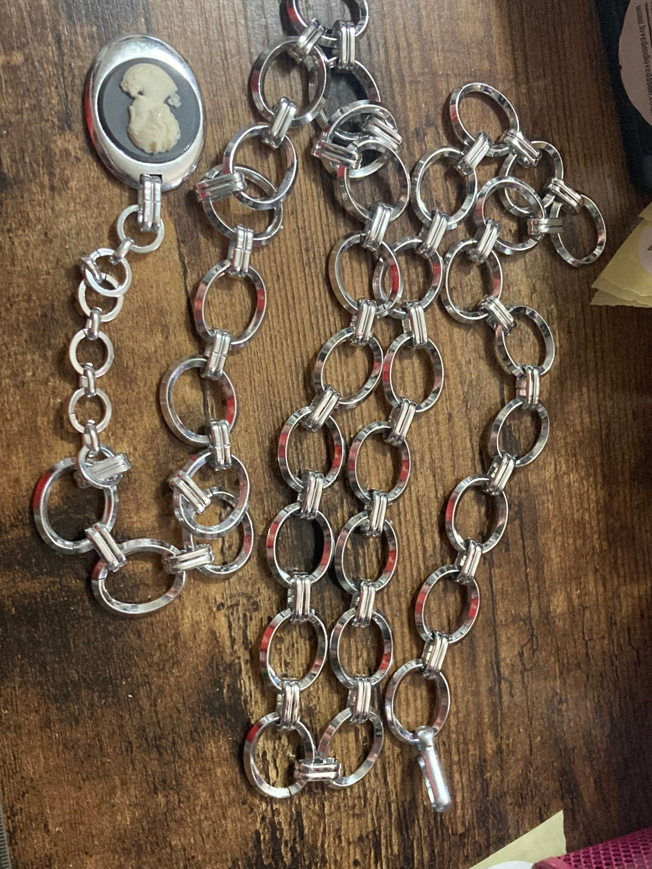 Vintage Ladies silver tone blue cameo drop round chain link belt adjustable to 95cm