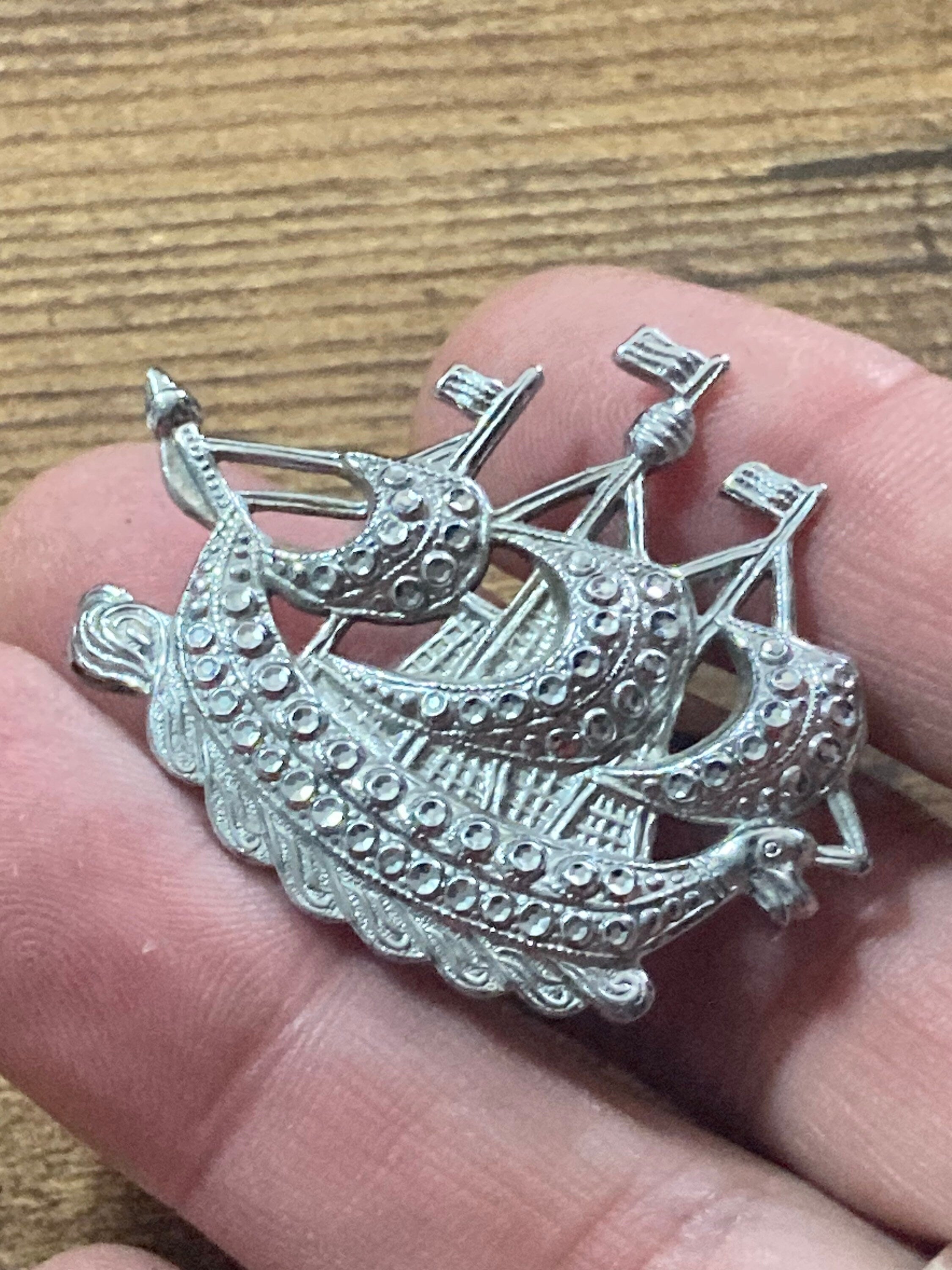 small StayBrite nautical silver tone yacht sailing boat Brooch