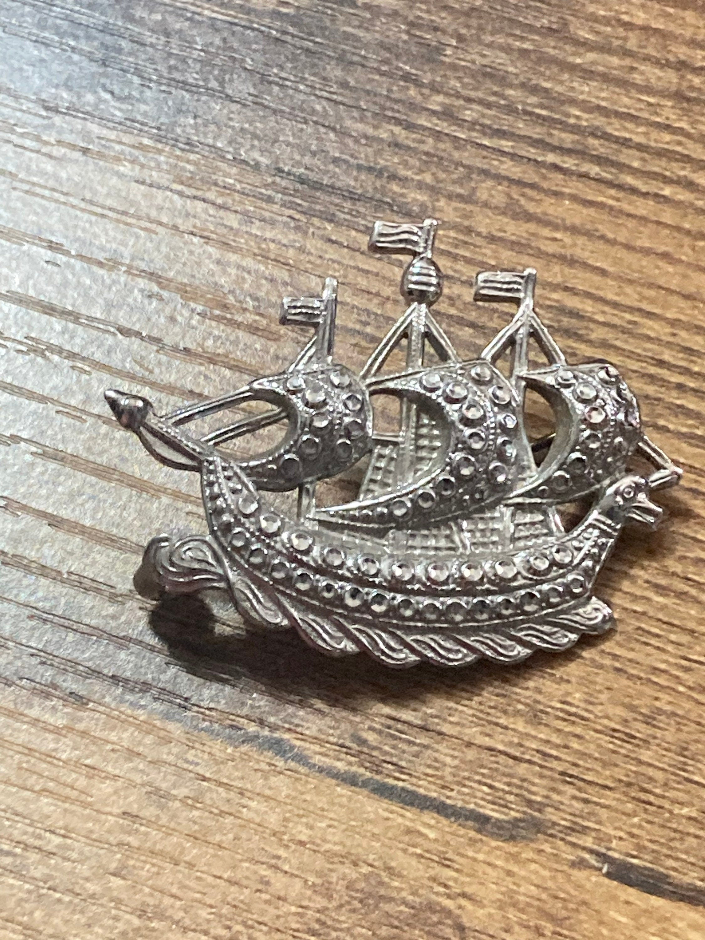 small StayBrite nautical silver tone yacht sailing boat Brooch