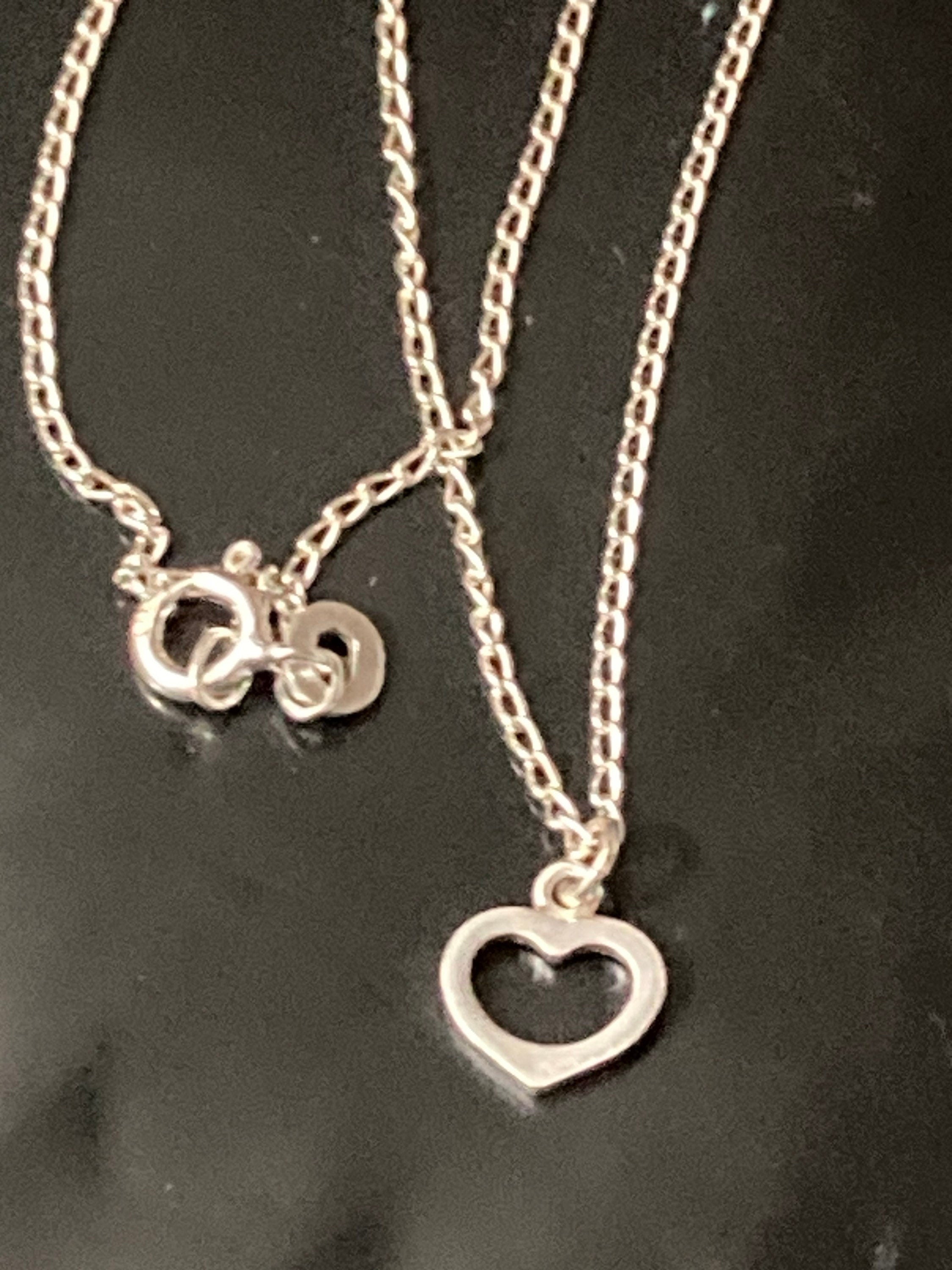 Young girls 925 sterling silver fine chain with love heart pendant 35cm