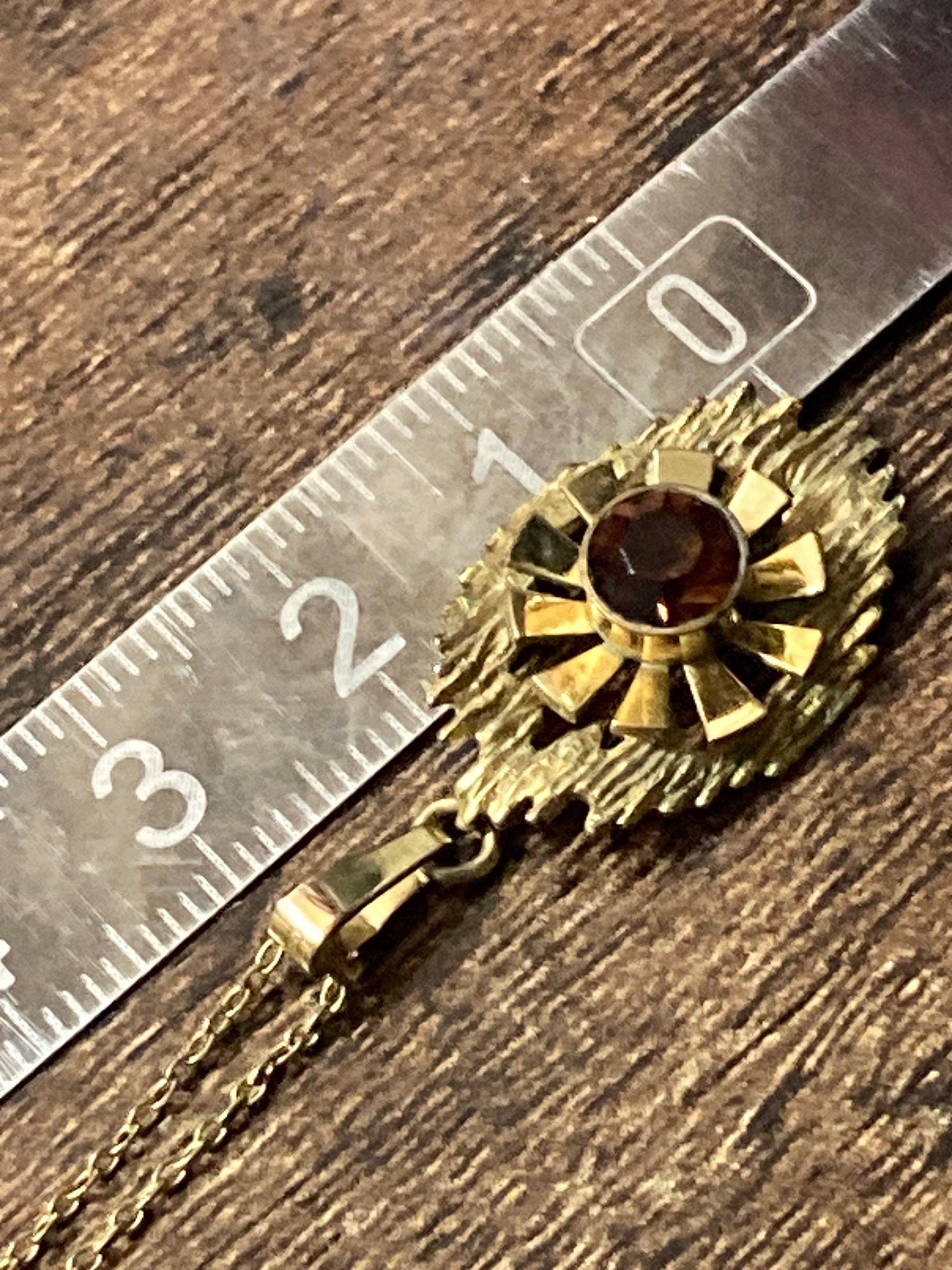 Vintage gold plated cognac brown rhinestone pendant necklace and chain stamped foreign