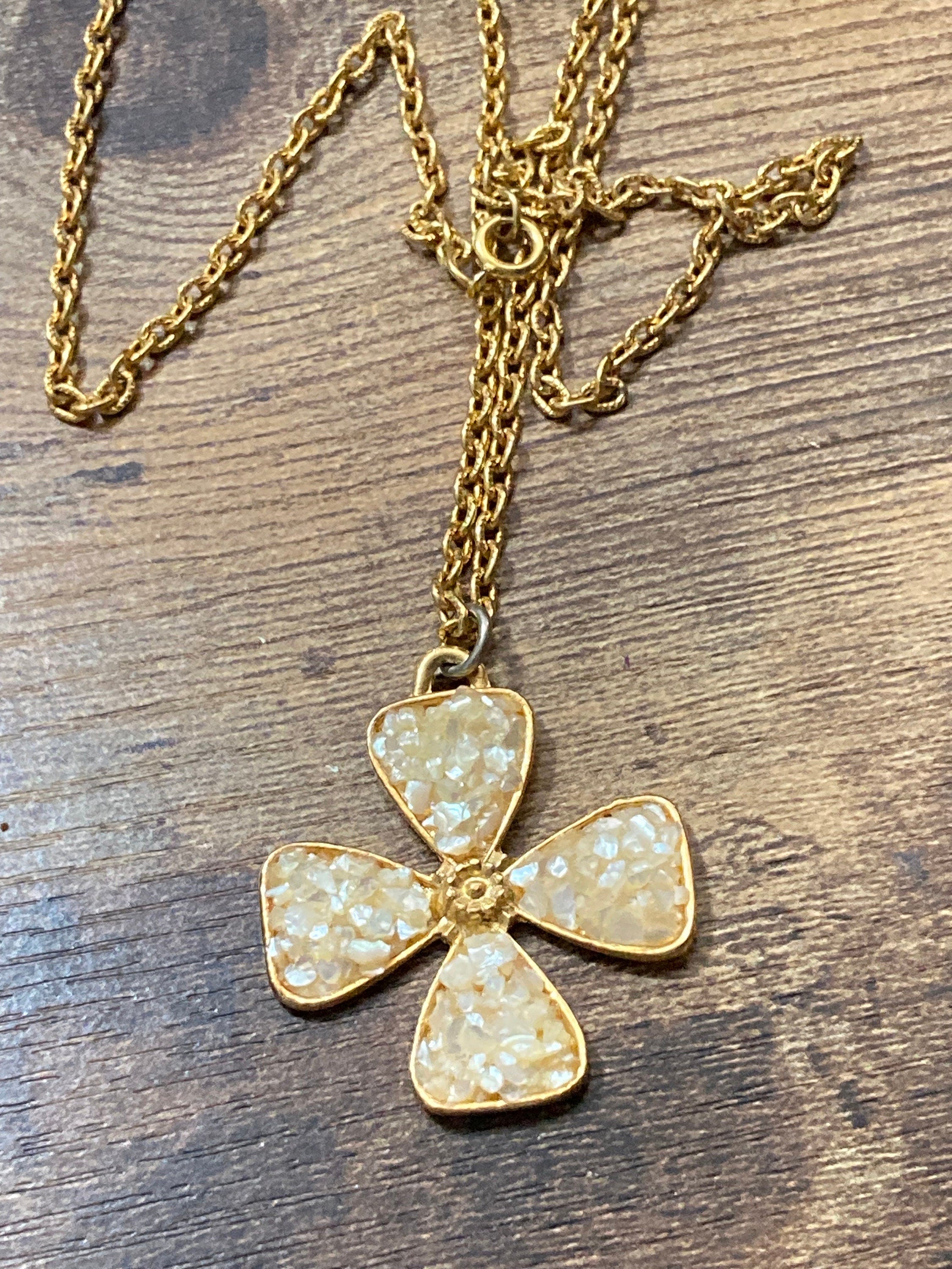 Signed JEM Retro Pearl Chip Cross Pendant - Gold Tone Chain