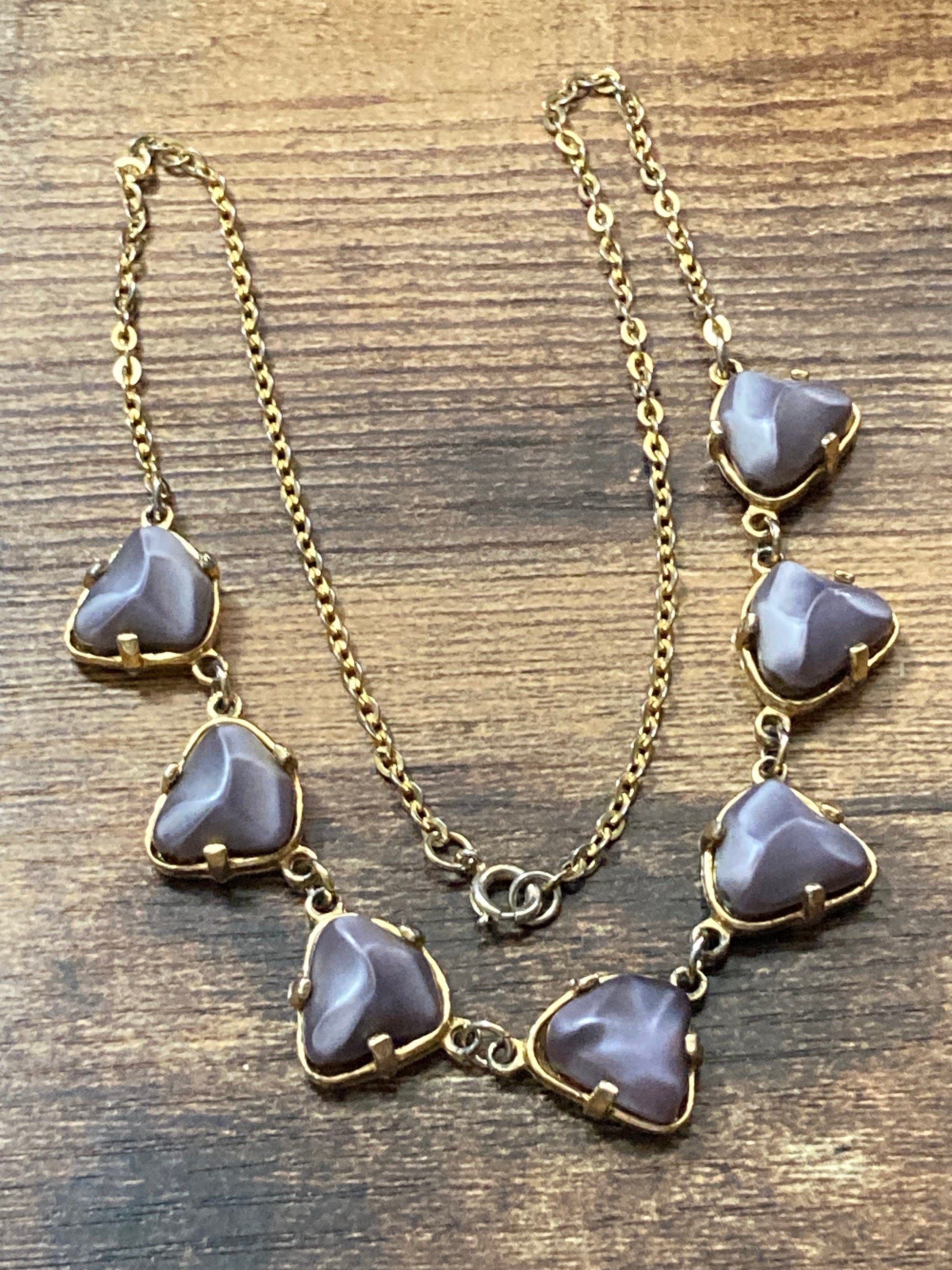 Vintage light dusky purple cabochon necklace 43.5cm long