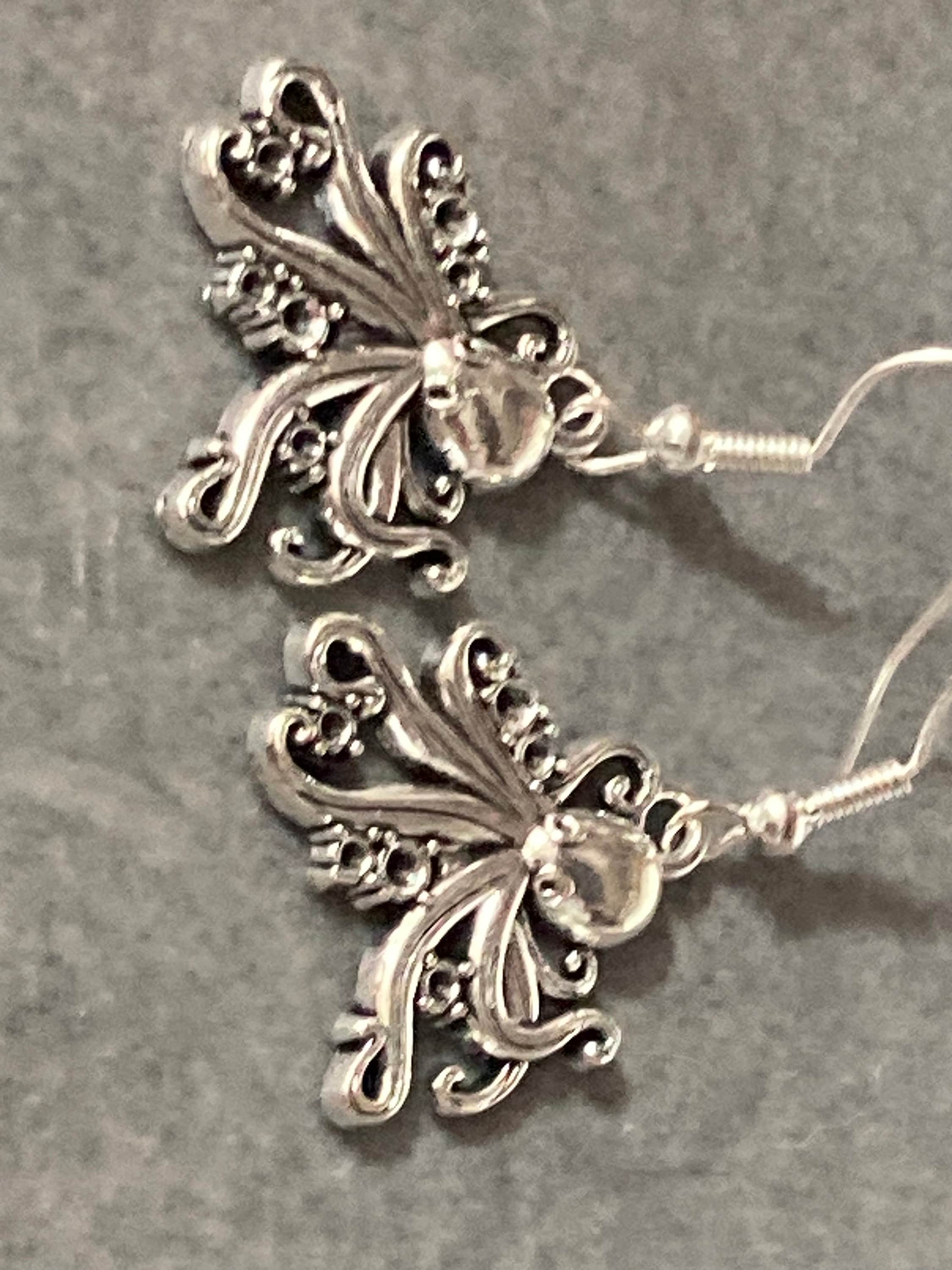 Nautical marine octopus silver tone drop earrings
