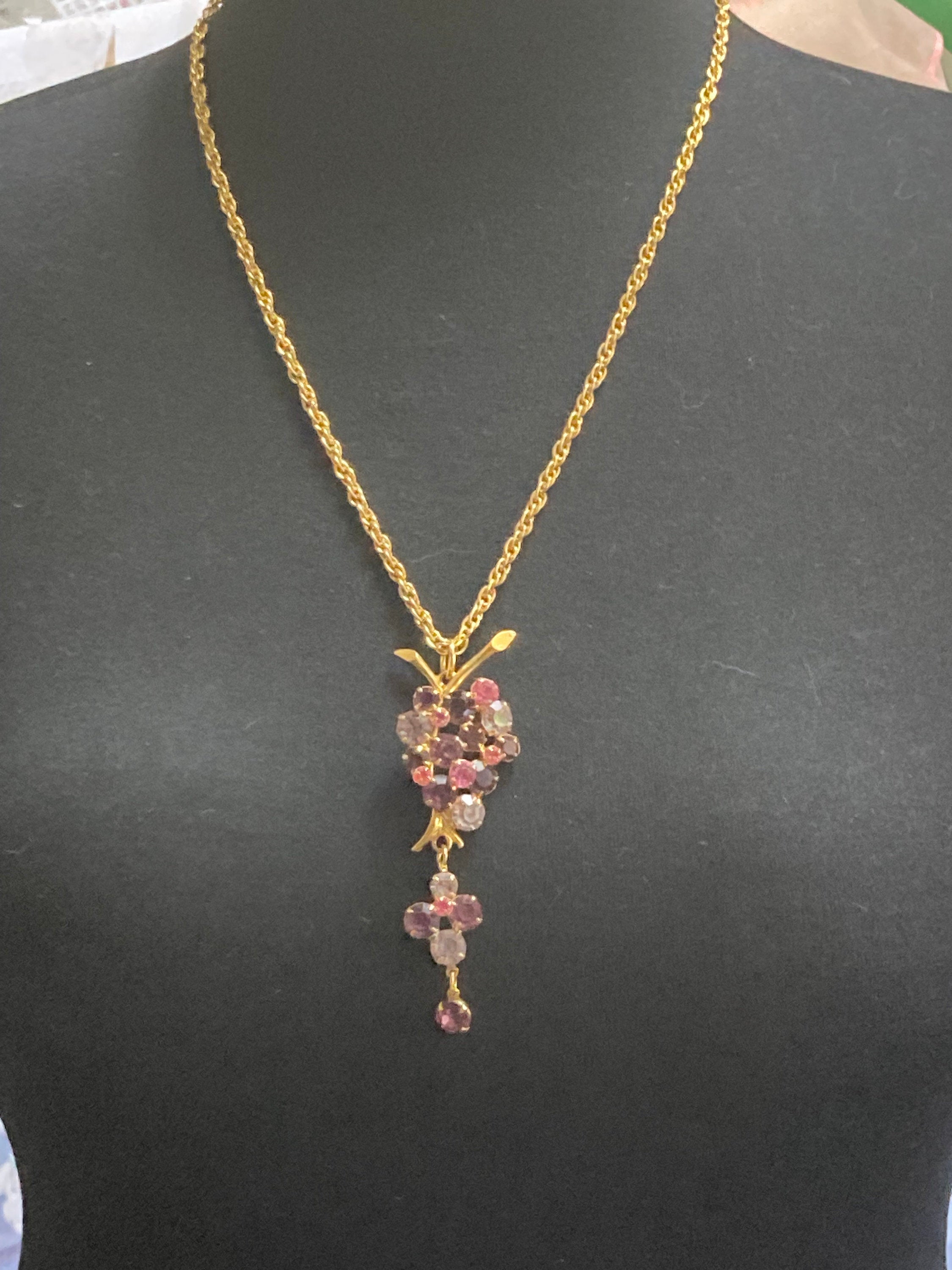 Retro Amethyst Purple Glass Rhinestone Diamanté grapes pendant Necklace