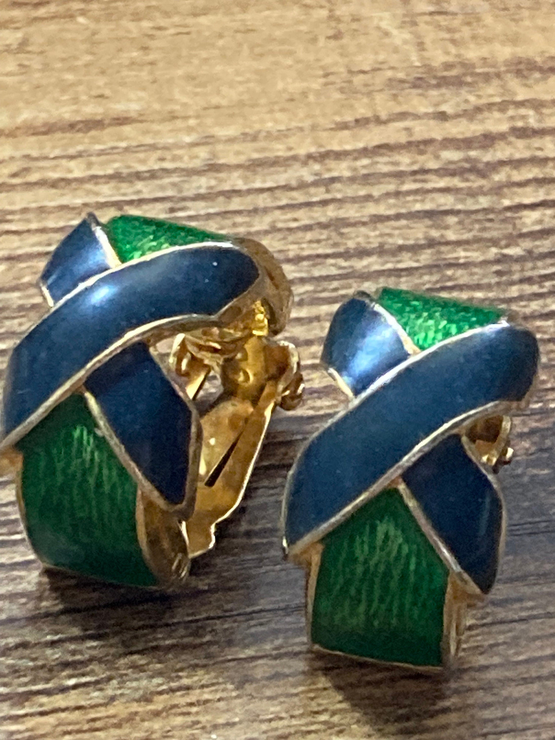 Retro gold tone green blue enamel cross detail clip on half hoop earrings