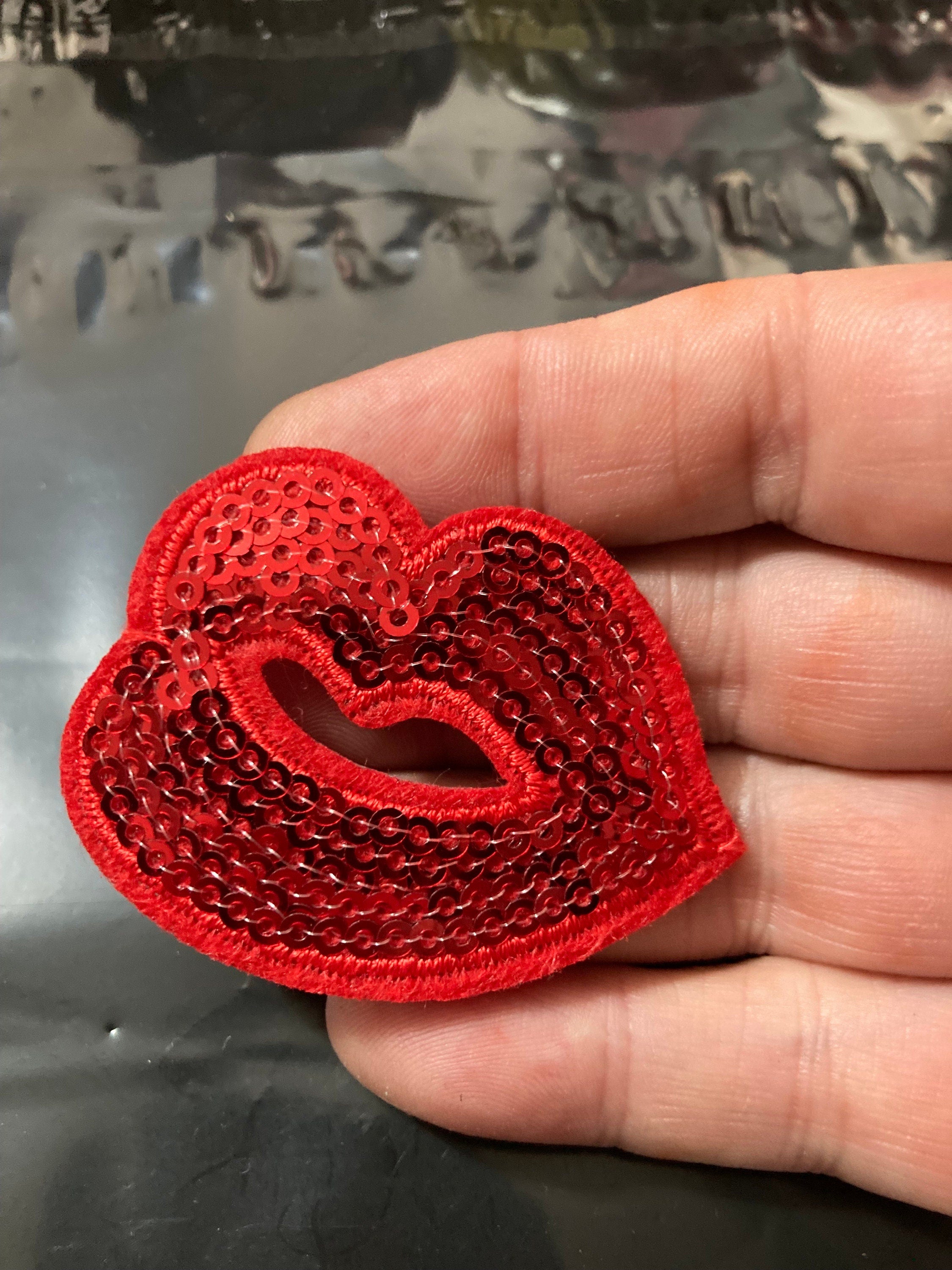 iron on bright red lips sequin patch 5.5 x 4cm sewing applique