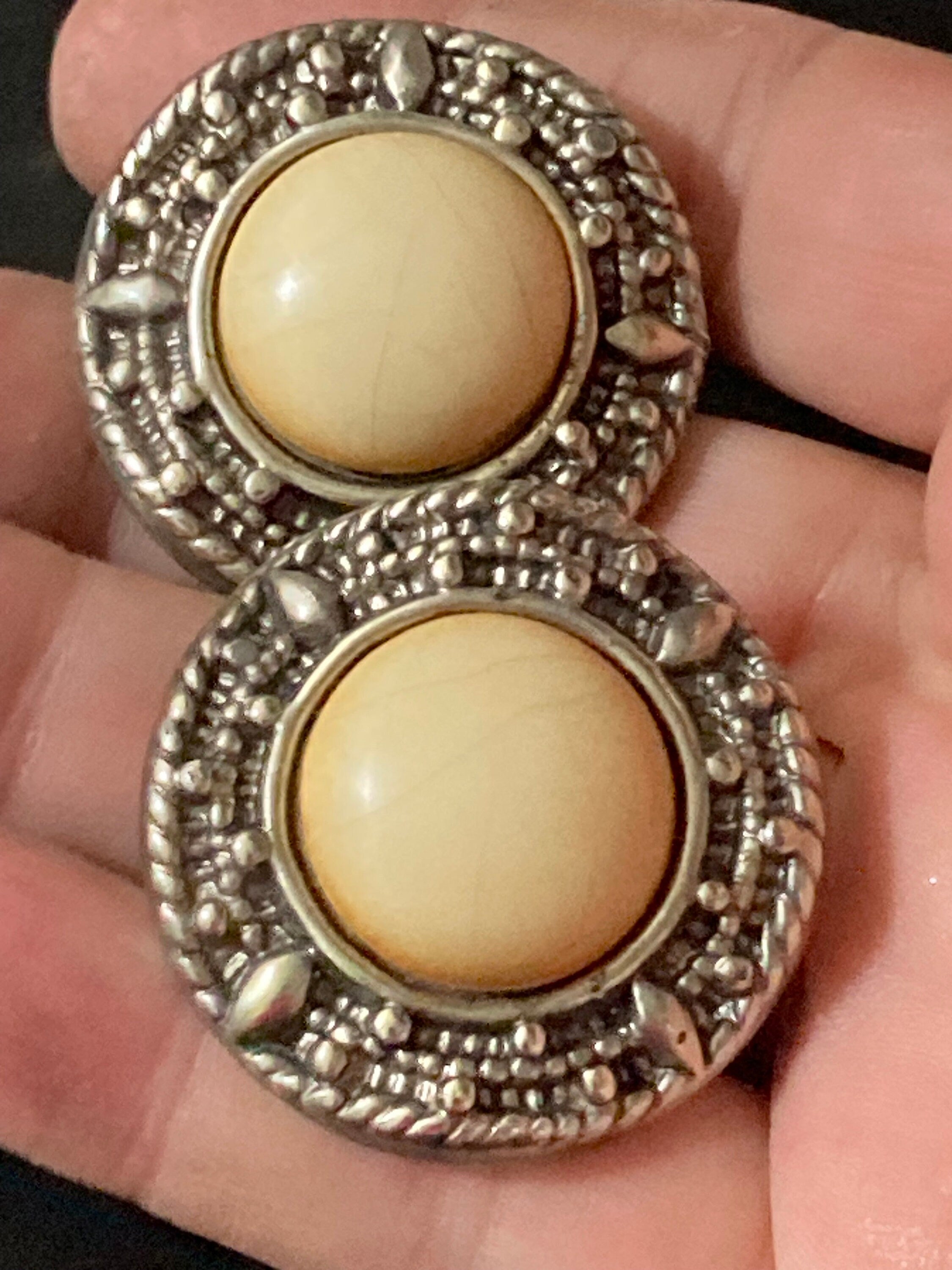 Vintage Silver Tone Clip On Earrings: Beige Cabochon Button Style