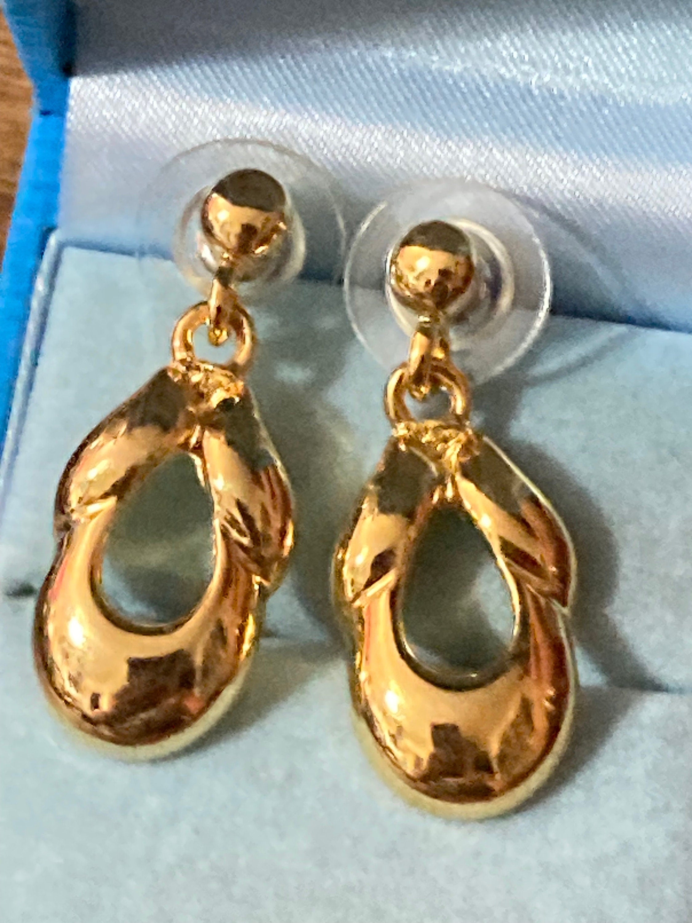 Retro 1980s Gold plated dangly drop earrings new old shop stock