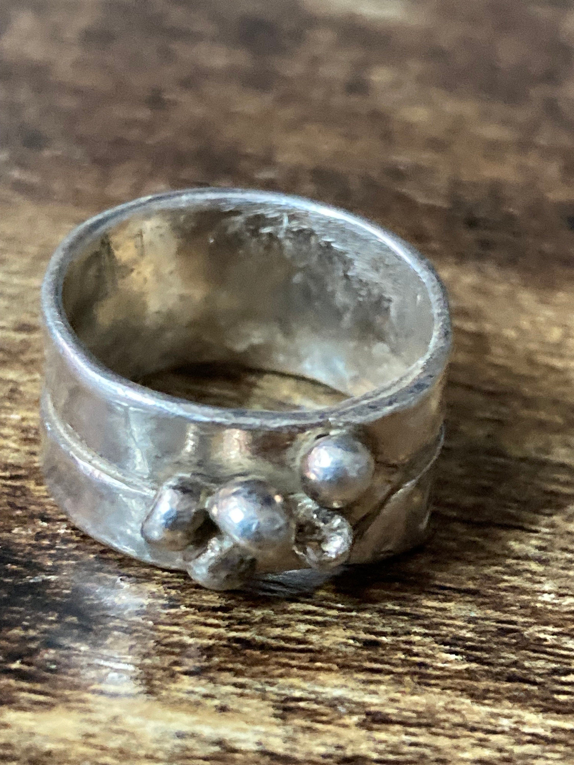 Heavy chunky SIZE M unmarked solid silver hand cast 925 ladies modernist wide 5 ball ring 6.5grams