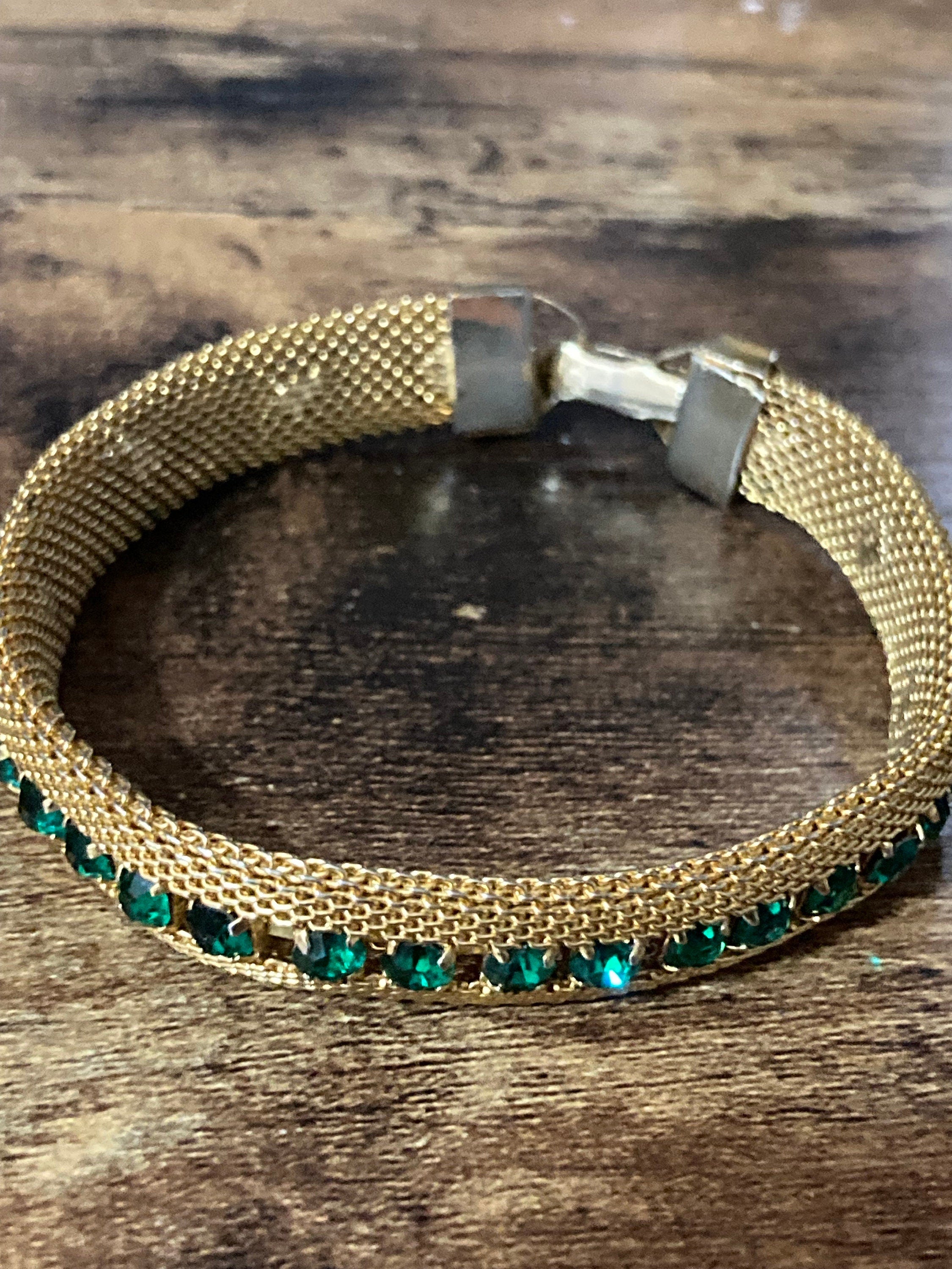 Gold mesh modernist emerald green rhinestone cocktail bracelet