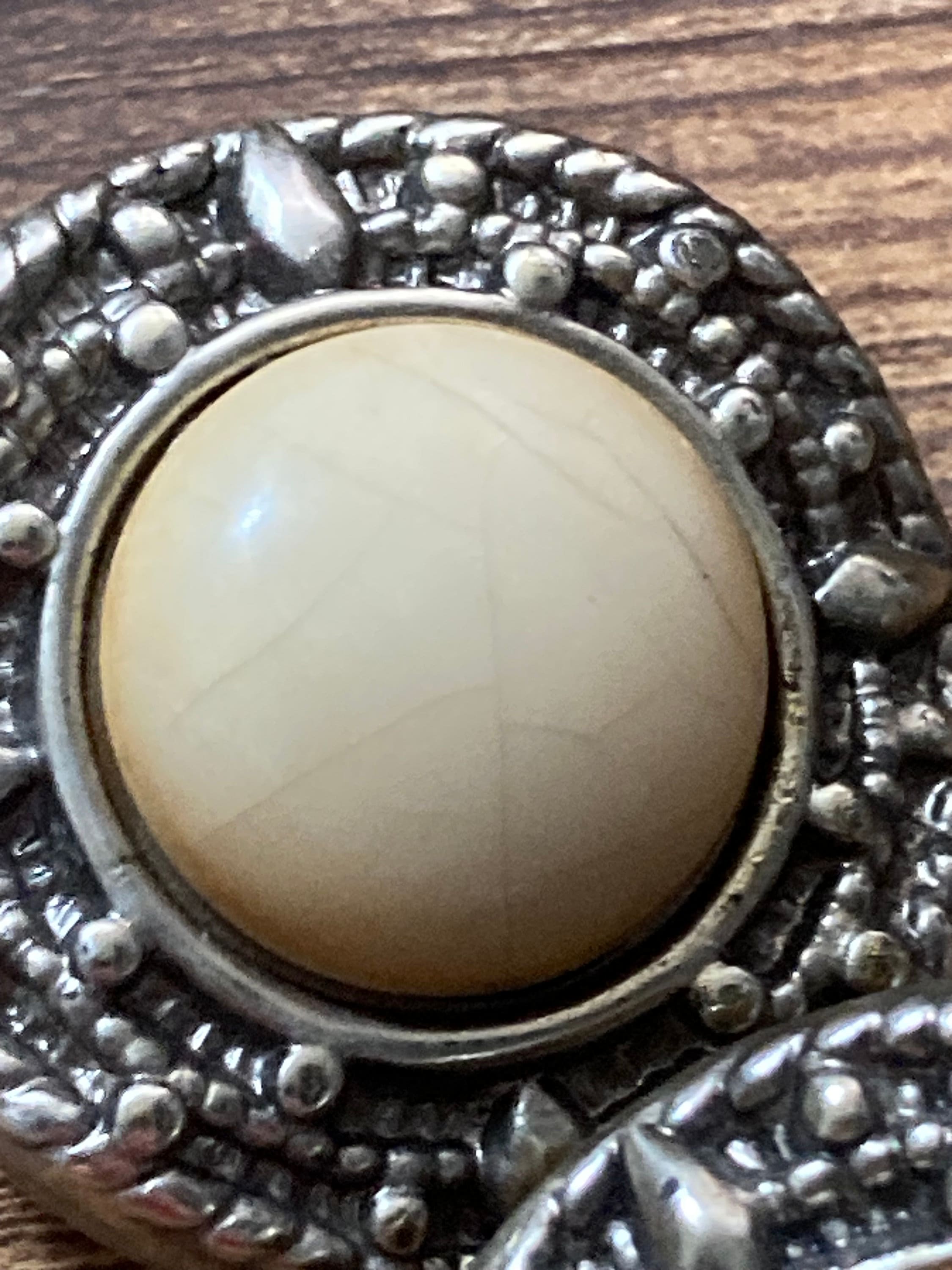Vintage Silver Tone Clip On Earrings: Beige Cabochon Button Style