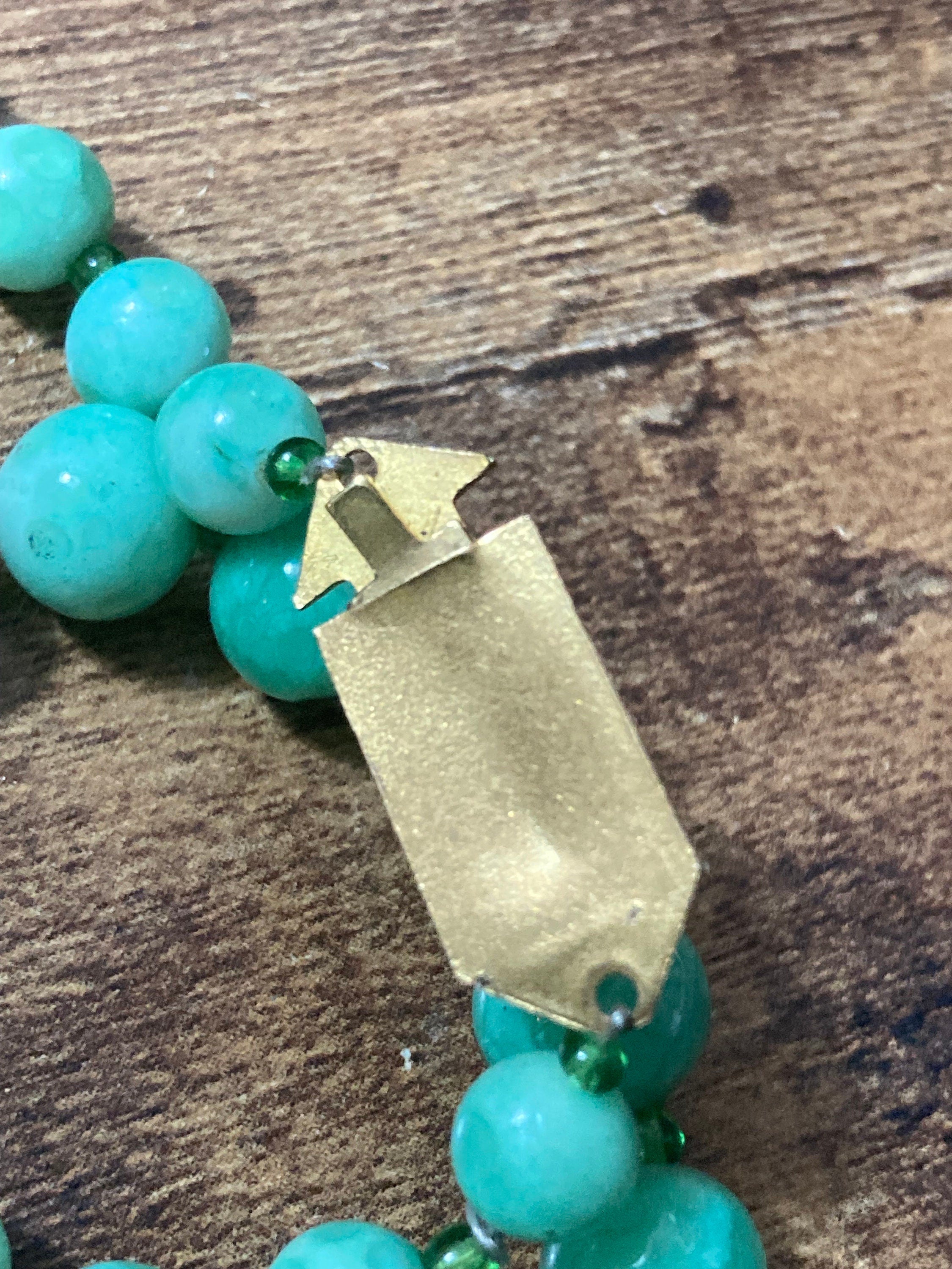 Art Deco czech gold tone metal necklace with green peking glass ceramic stones