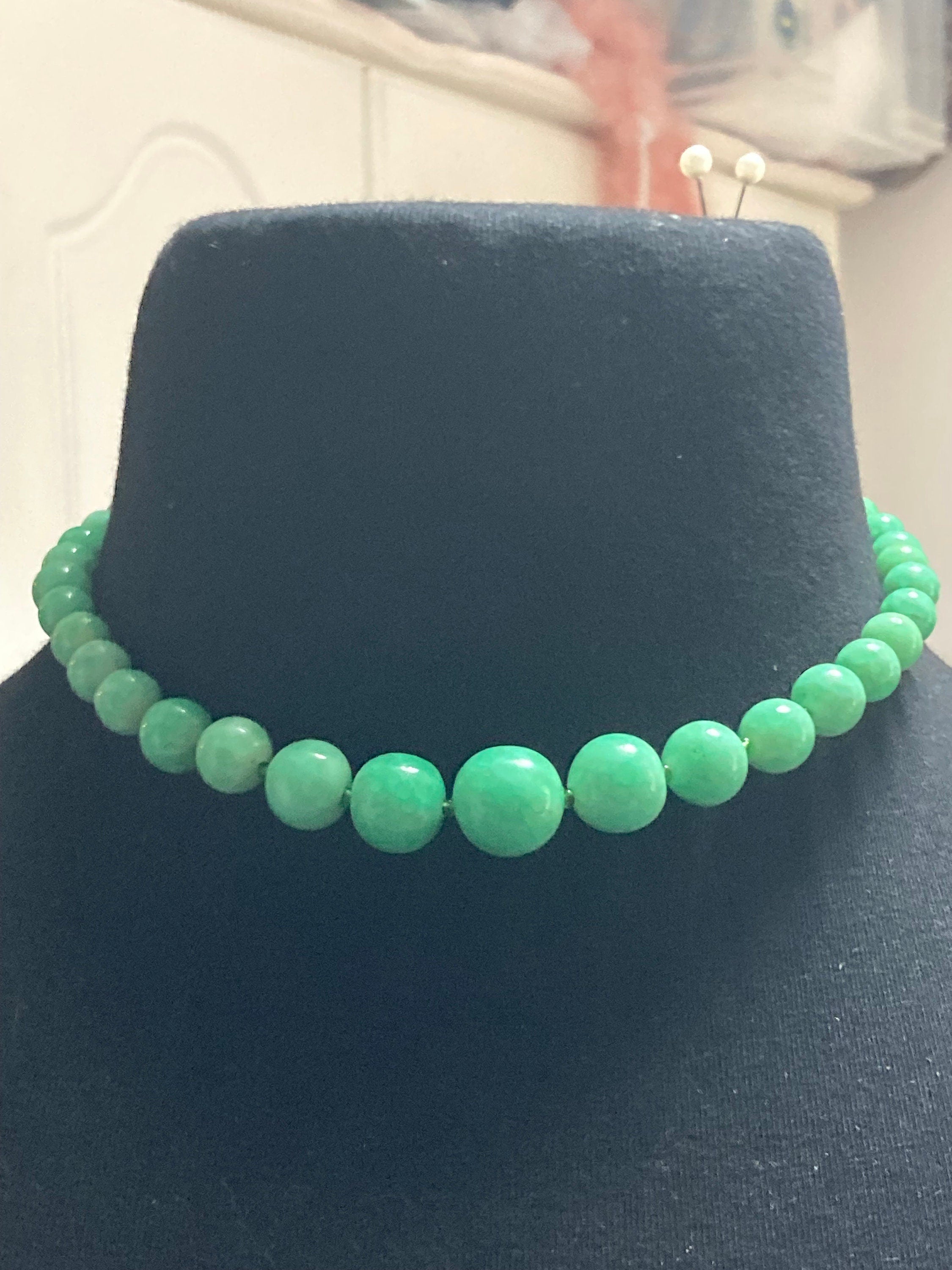 Art Deco czech gold tone metal necklace with green peking glass ceramic stones