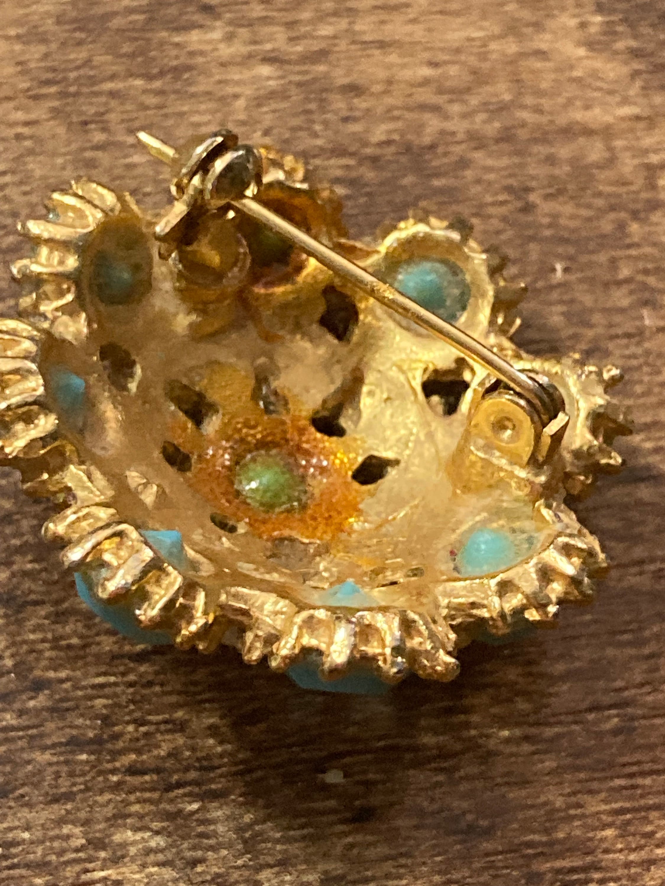 vintage gold tone domed turquoise bead & seed pearl round brooch