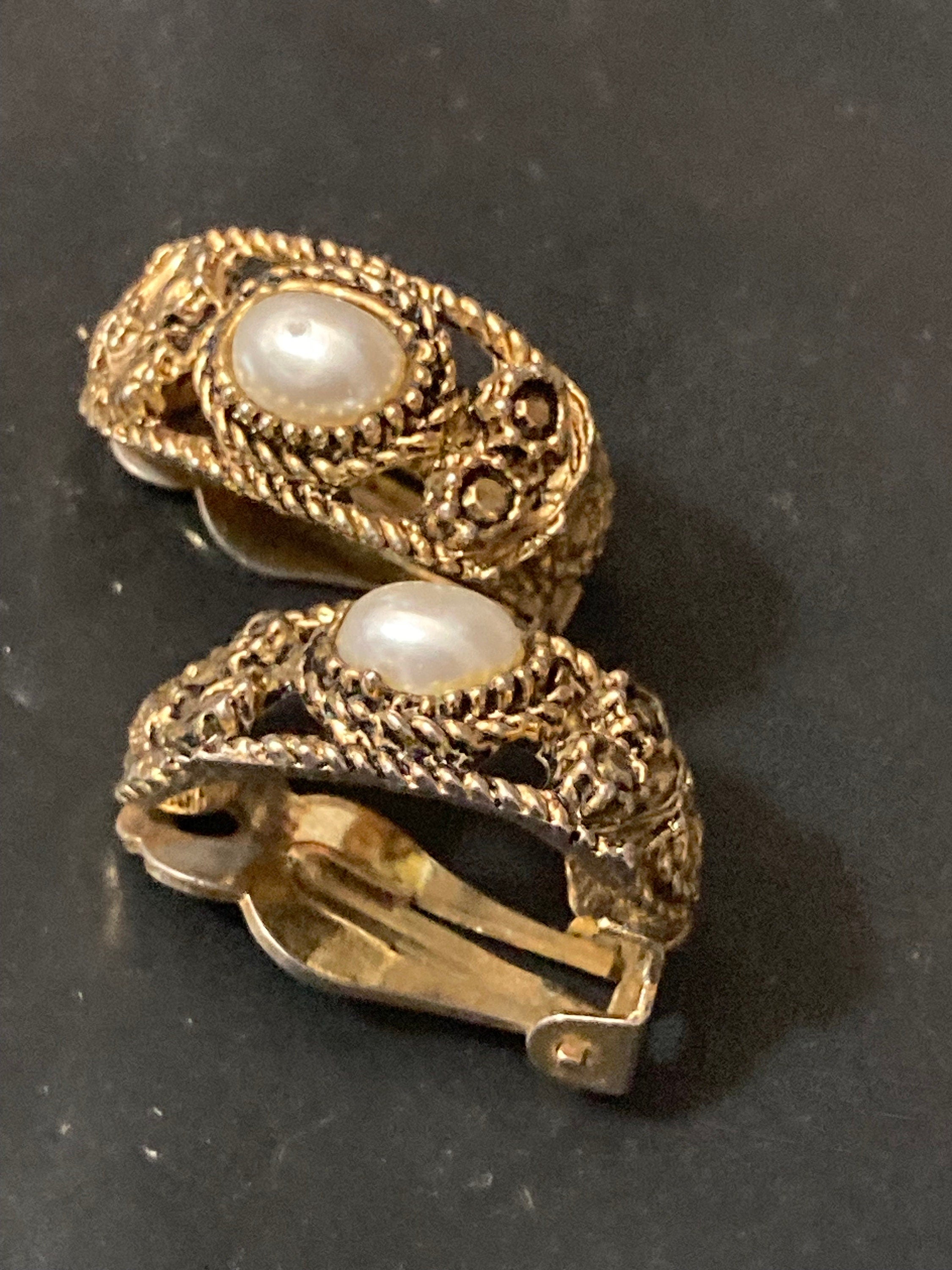 Retro half hoop cream faux pearl cabochon Clip On Earrings antique gold tone