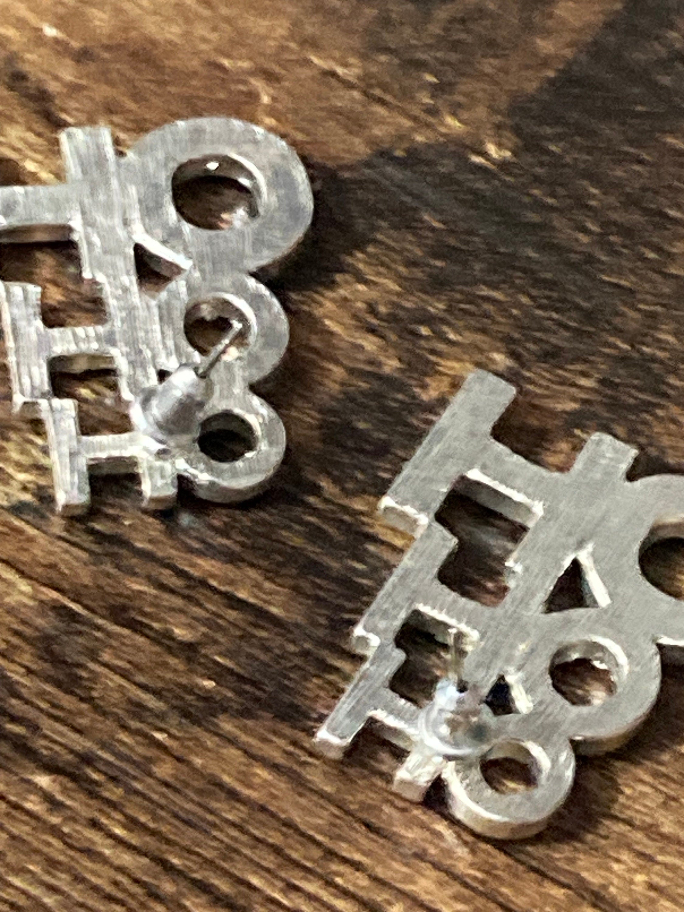 Retro silver tone tea and green  diamanté novelty HO HO HO chriatmas stud earrings for pierced ears