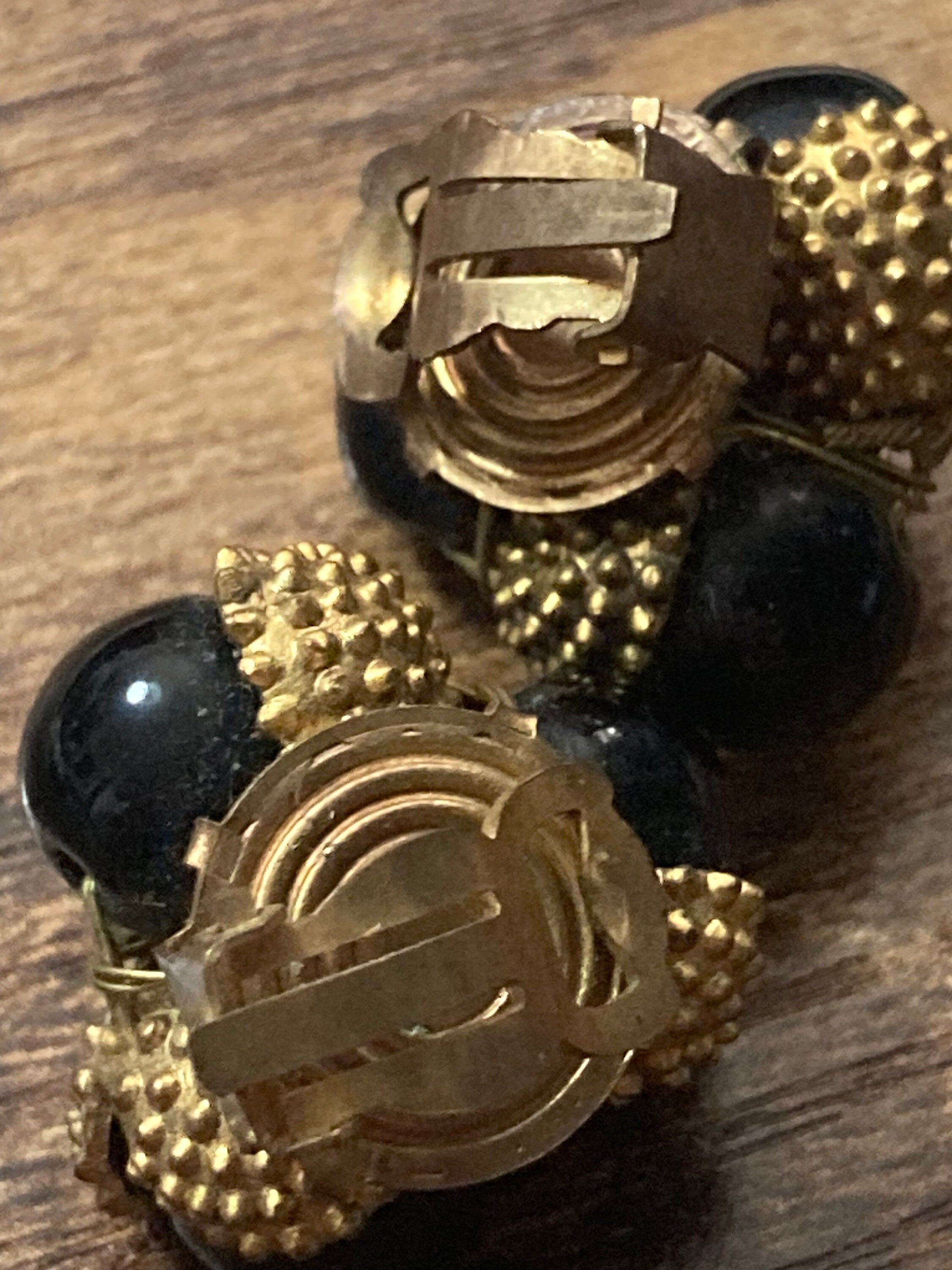 Vintage mid century Gold tone black glass beaded cluster stud clip on earrings