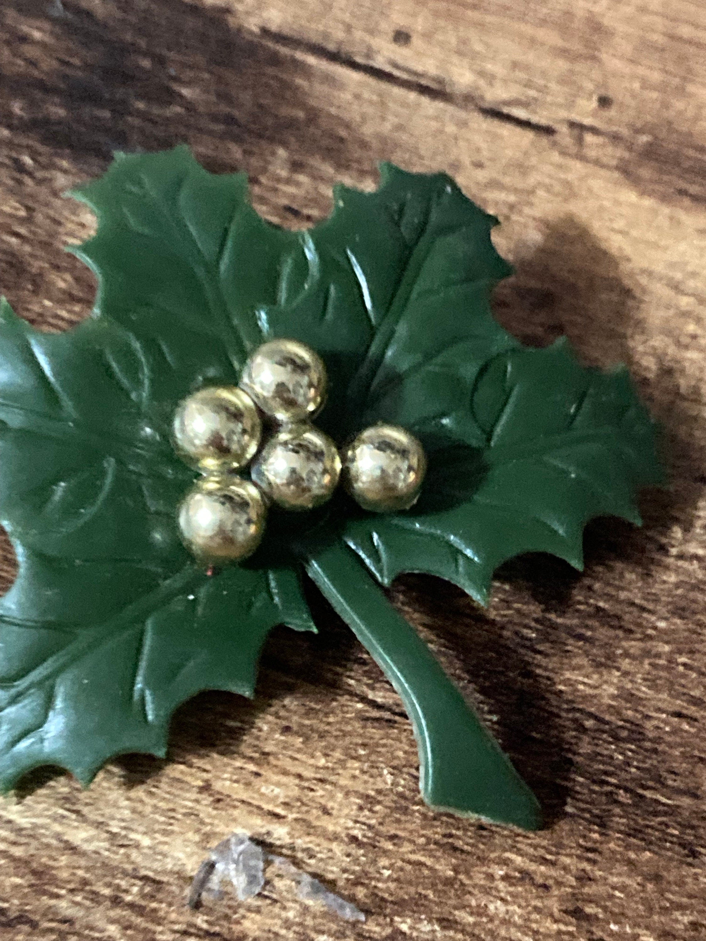 green large 8cm sprig of HOLLY LEAVES gold BERRIES plastic cake topper decoration