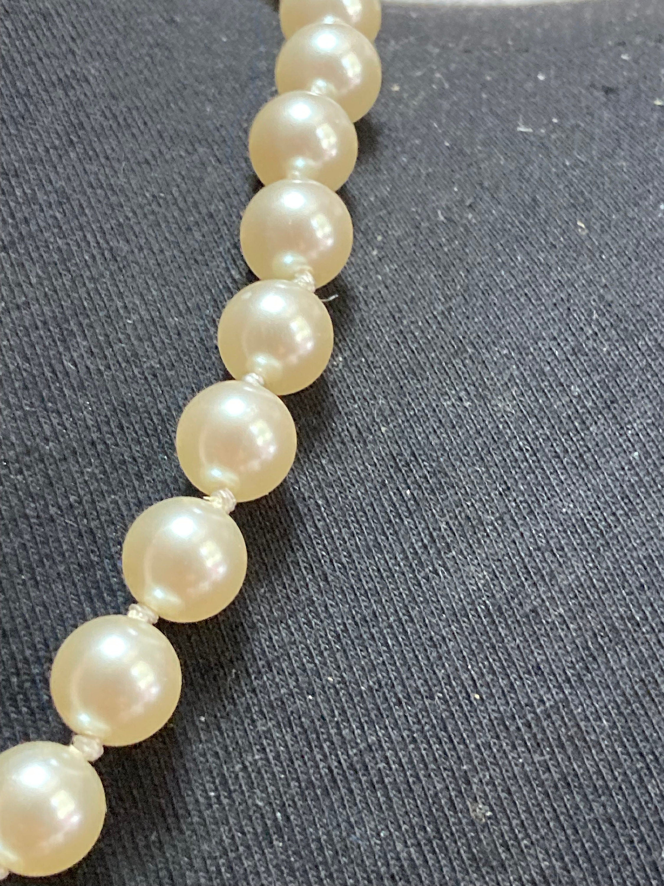 cream faux pearl collar necklace with knotted glass beads 48.5cm gold tone