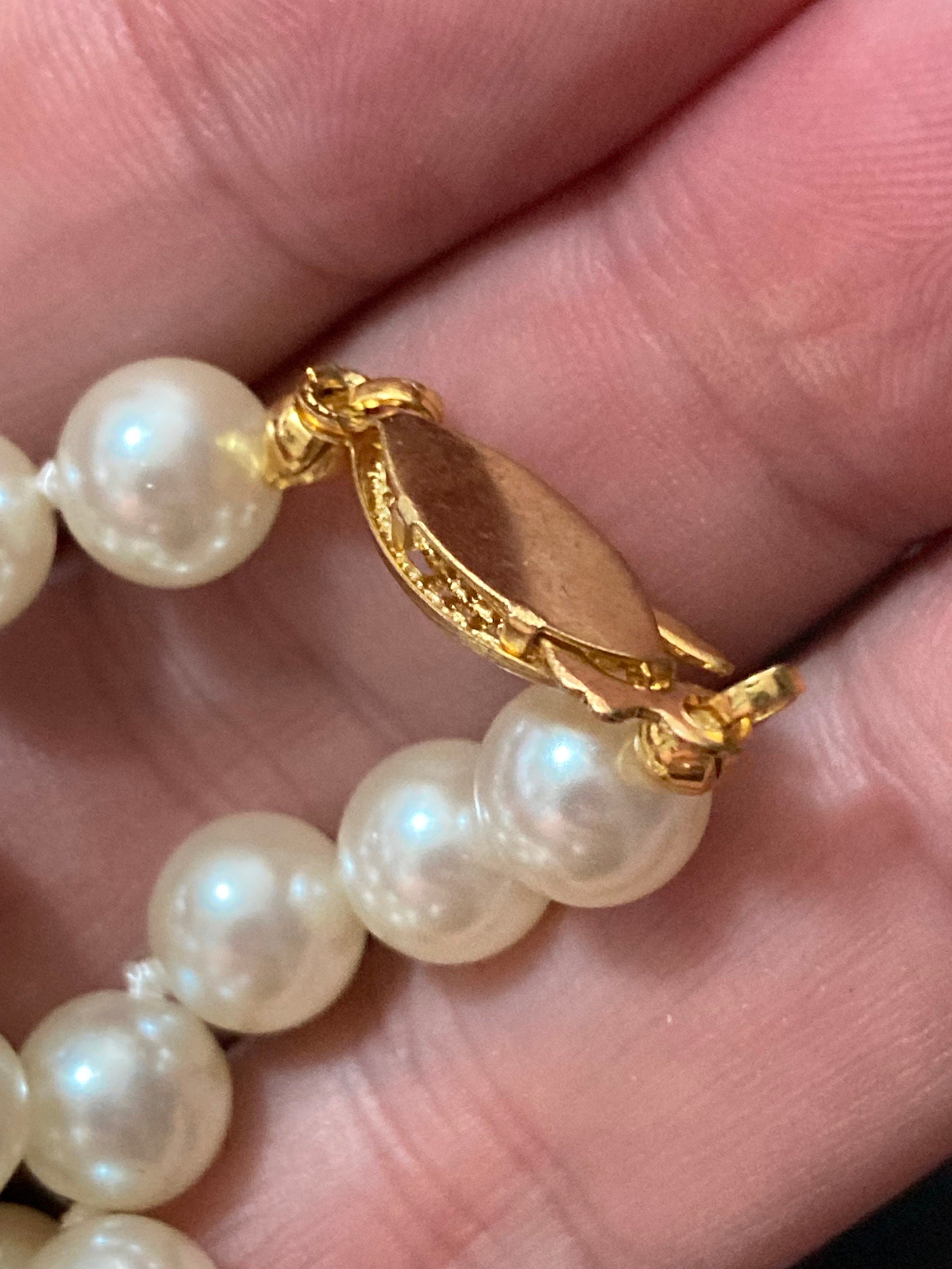 cream faux pearl collar necklace with knotted glass beads 48.5cm gold tone