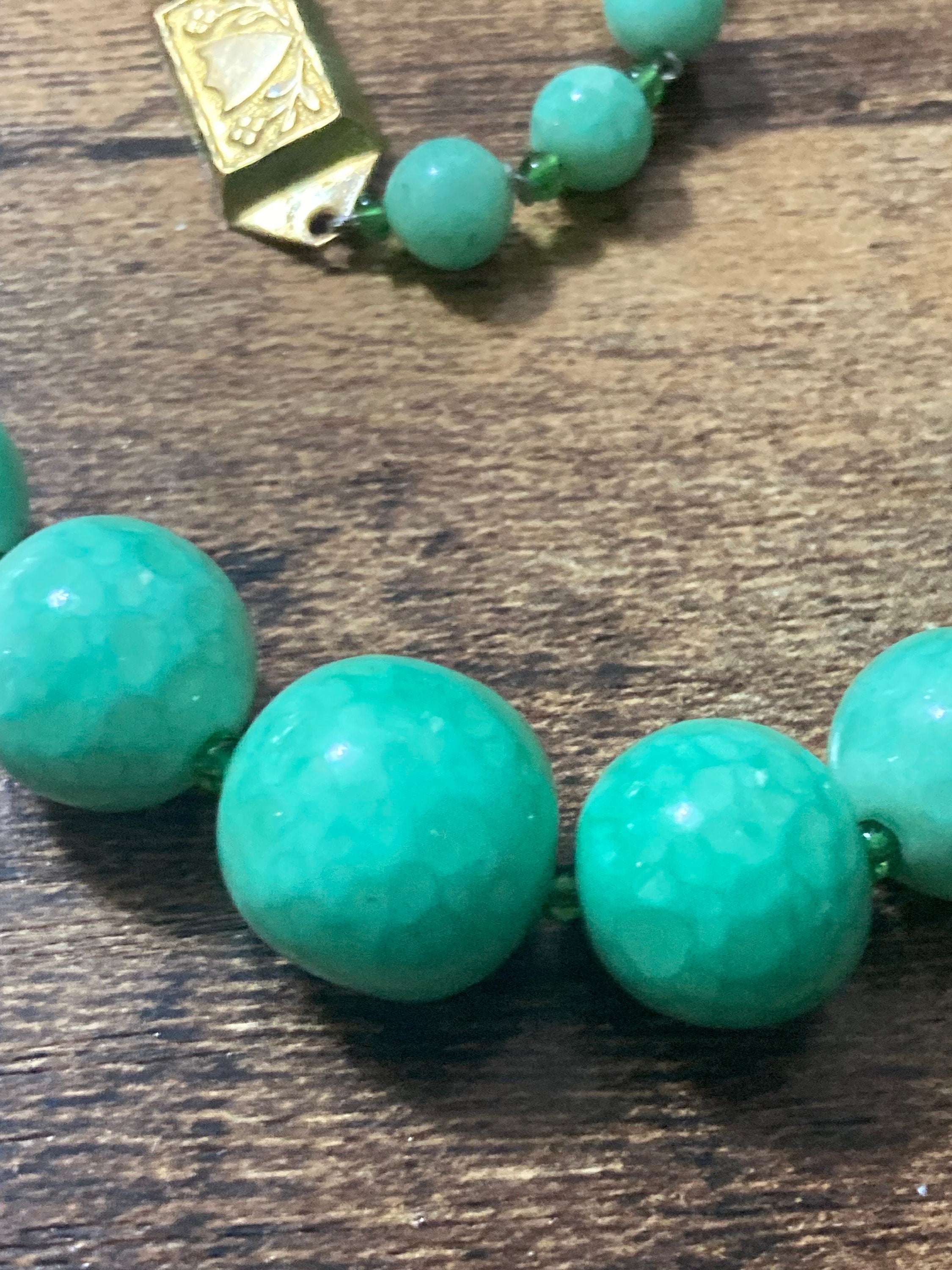 Art Deco czech gold tone metal necklace with green peking glass ceramic stones