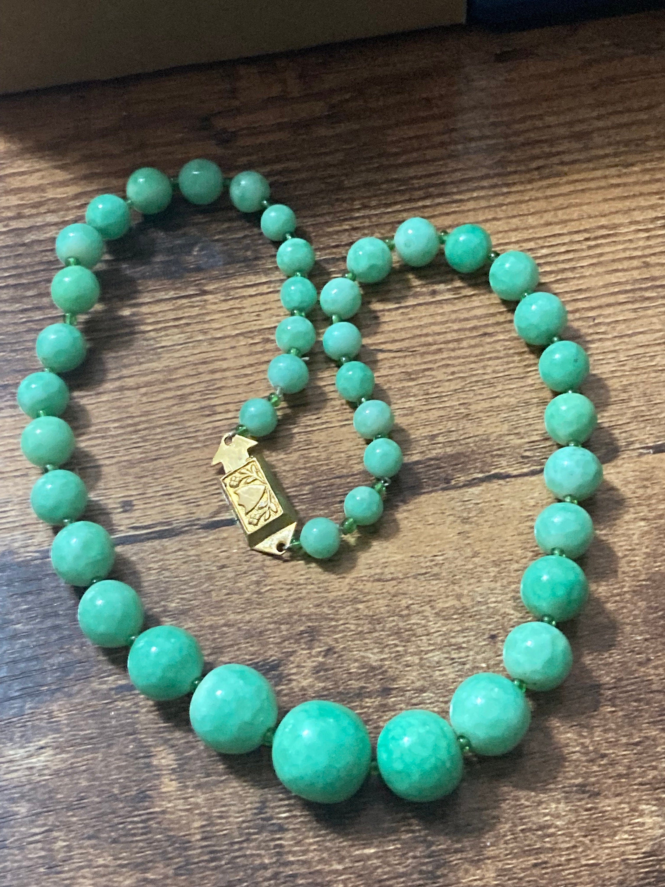 Art Deco czech gold tone metal necklace with green peking glass ceramic stones