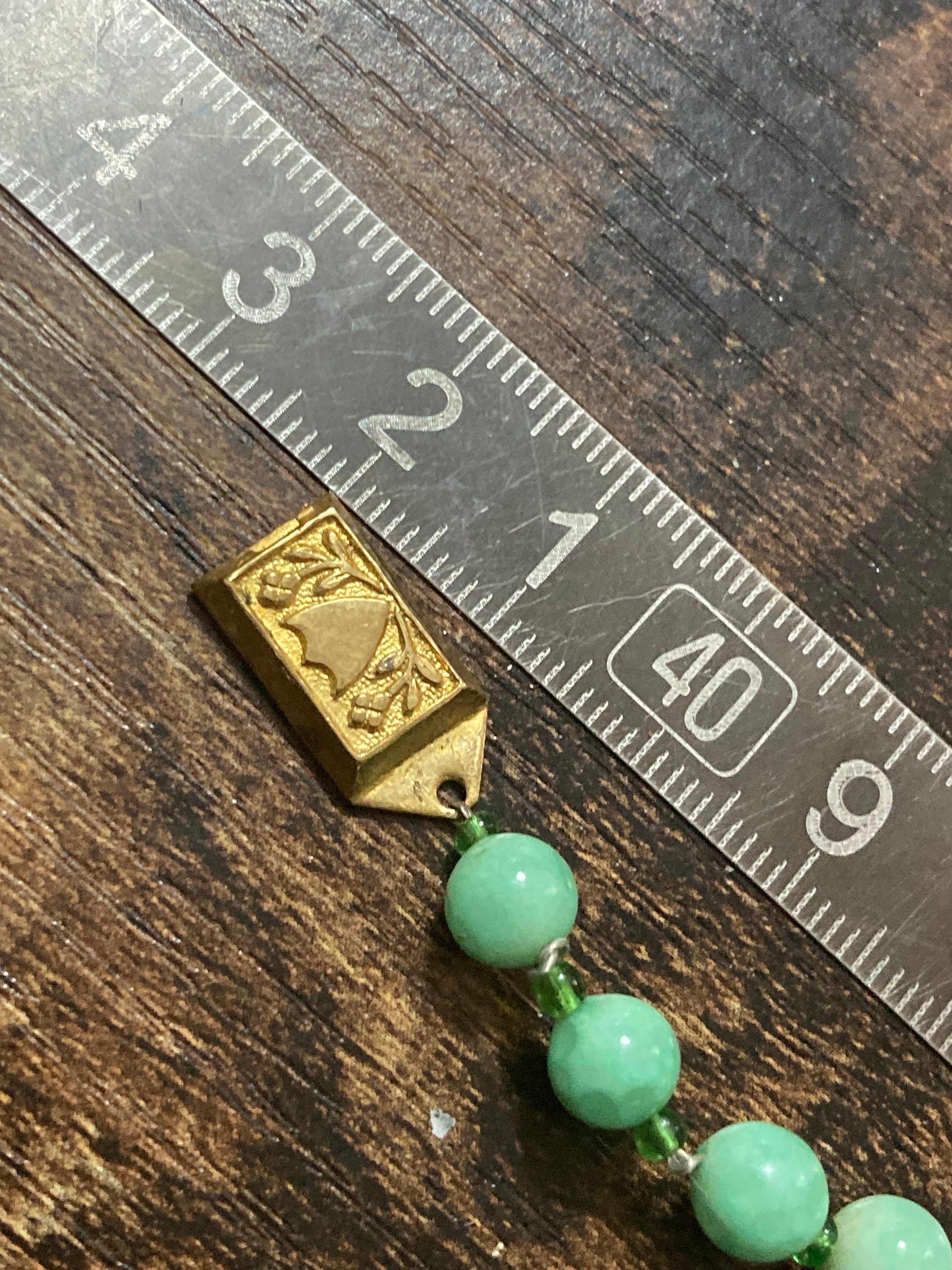 Art Deco czech gold tone metal necklace with green peking glass ceramic stones