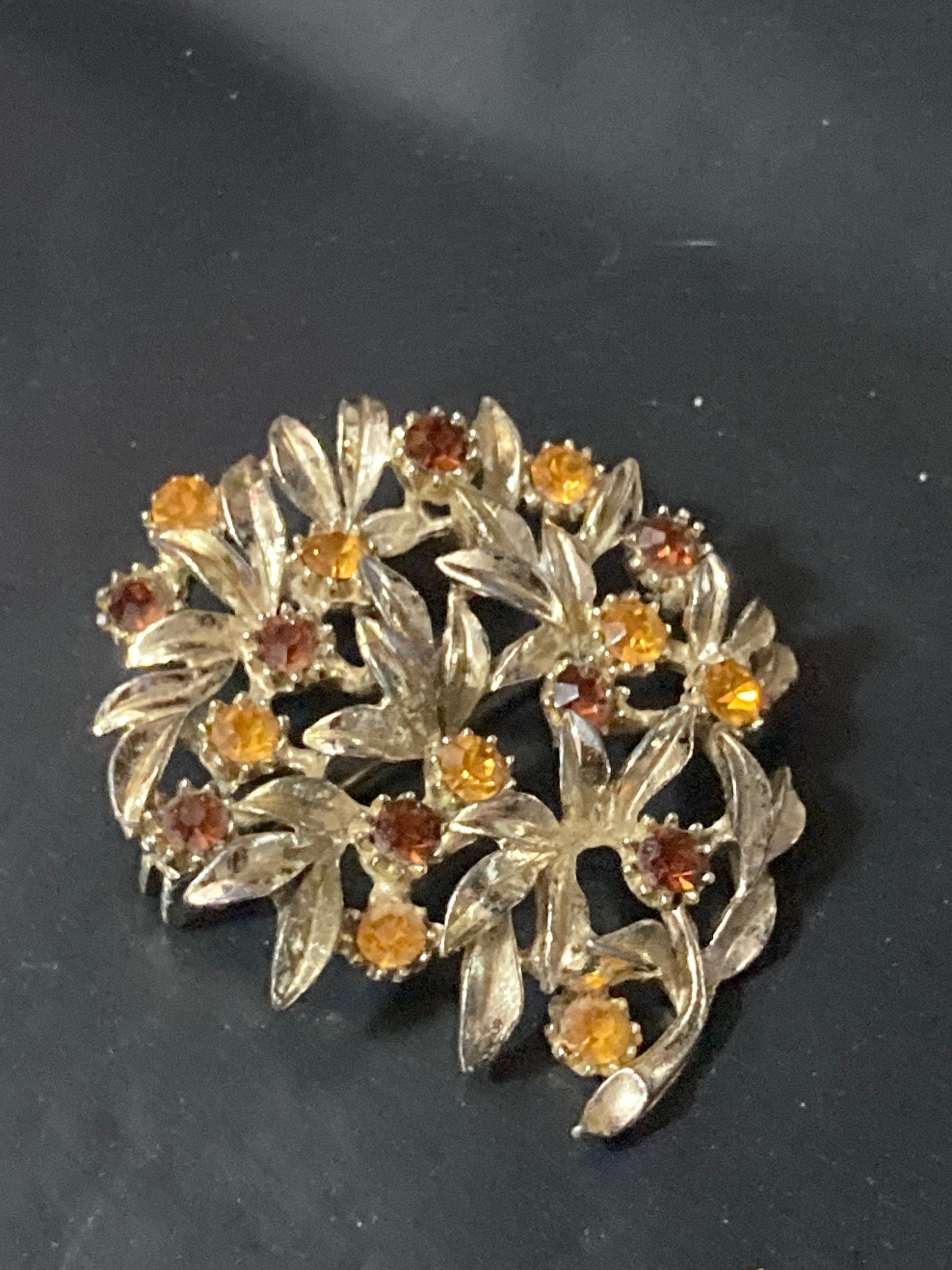 vintage mid century gold tone rhinestone diamanté brooch with orange brown cognac glass stones