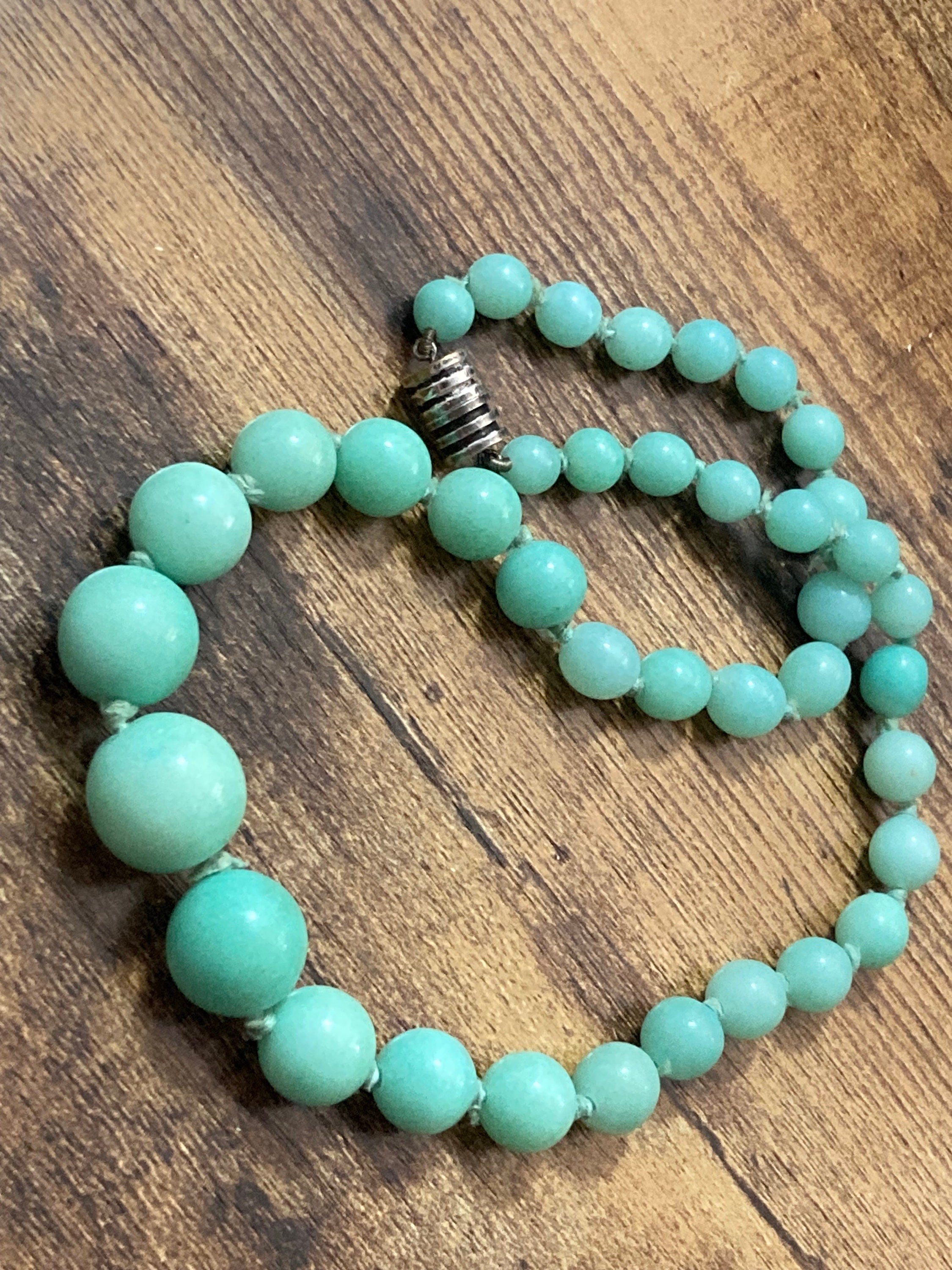 Art Deco czech gold tone metal necklace with green peking glass ceramic stones