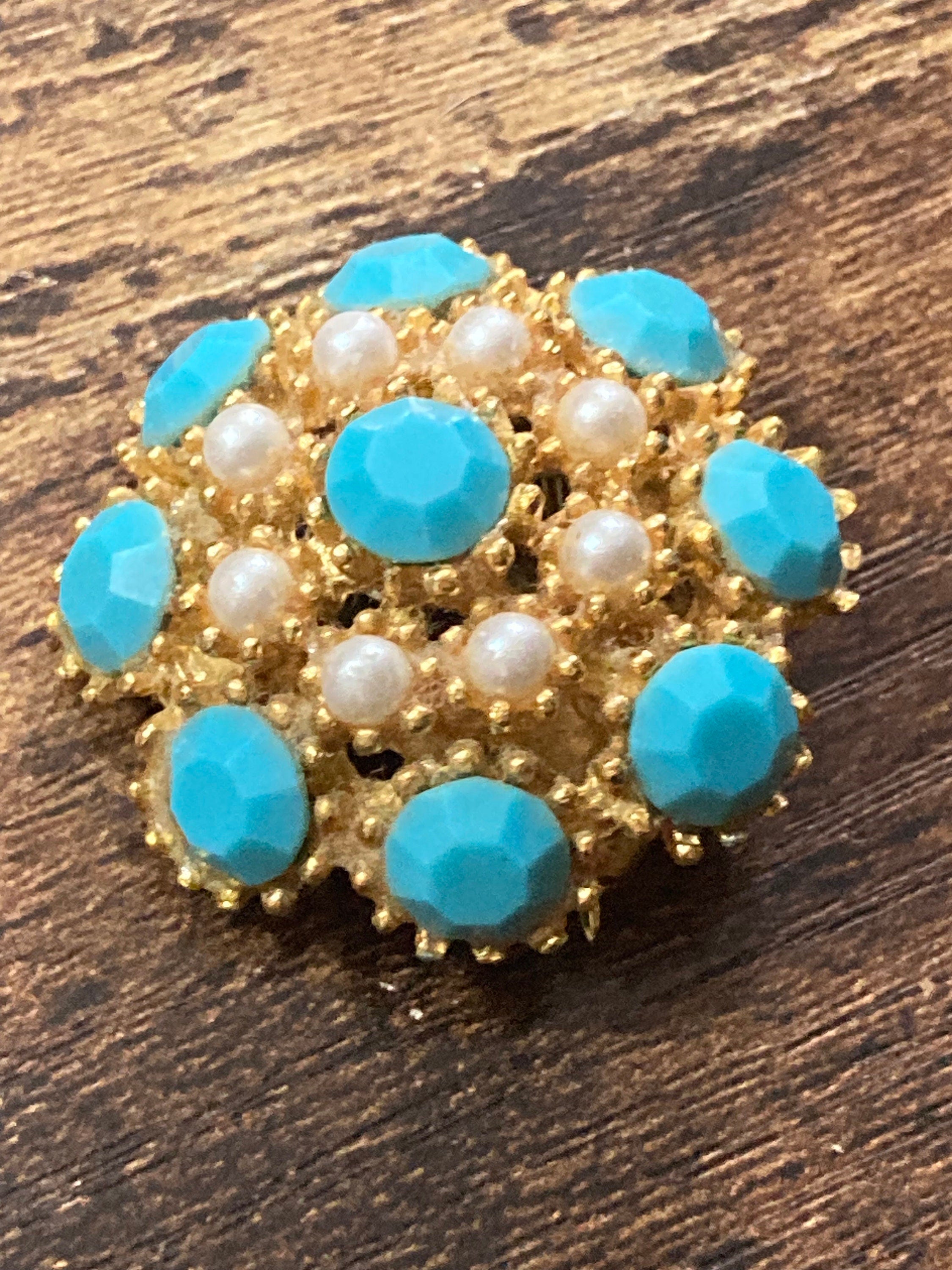 vintage gold tone domed turquoise bead & seed pearl round brooch