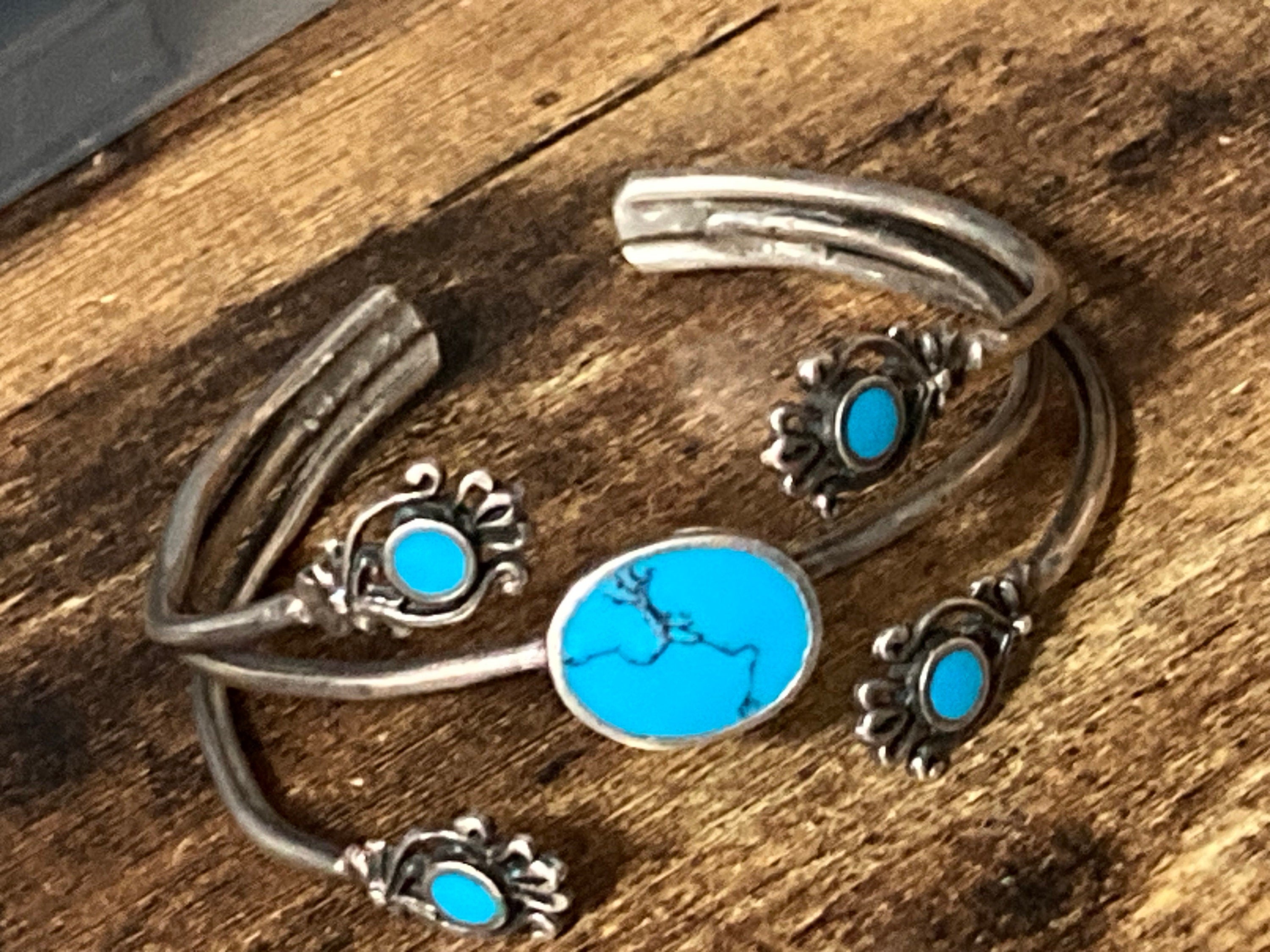 Vintage south western 925 Sterling silver gem set with turquoise gemstones wide 3 row bangle bracelet