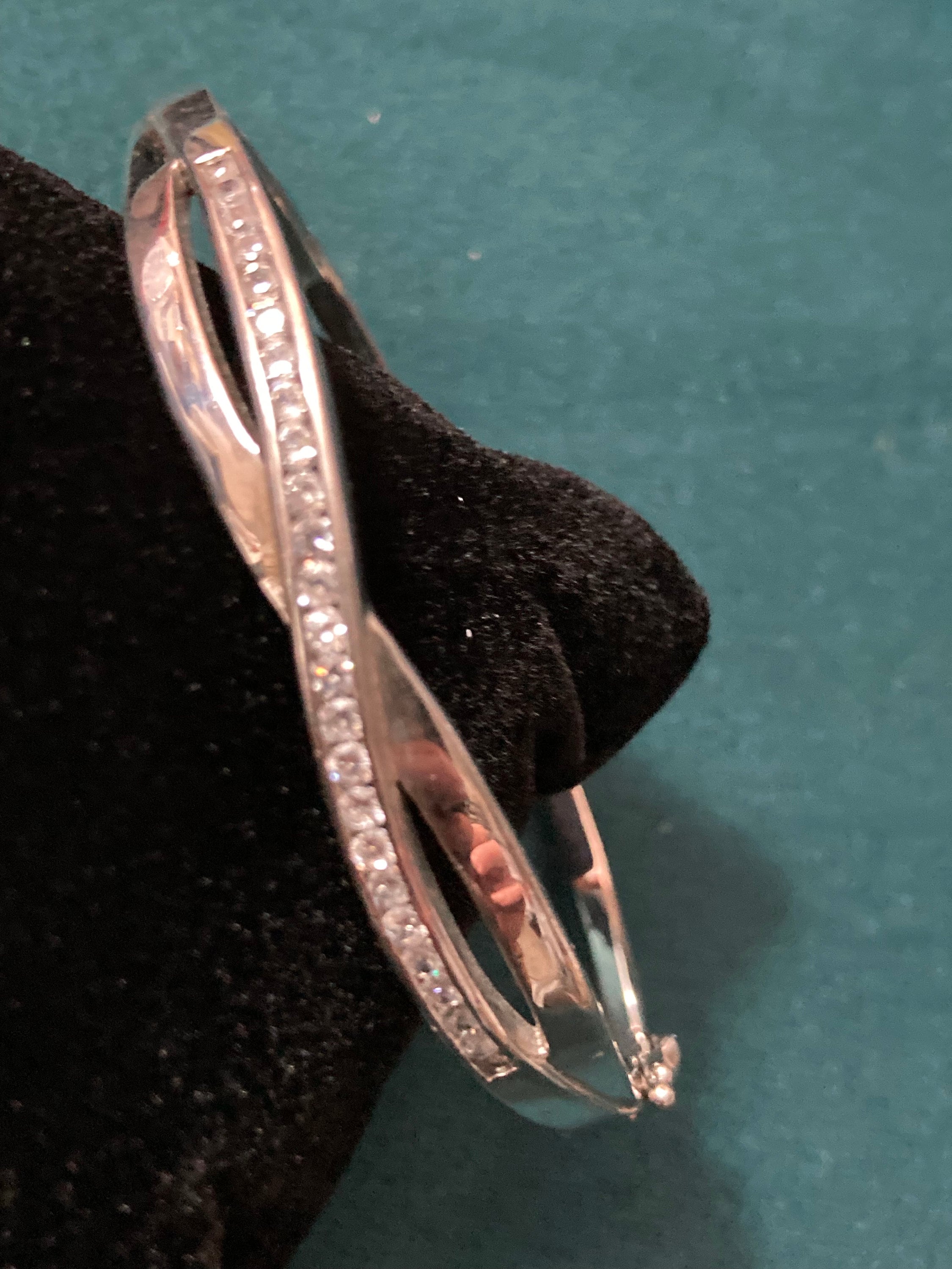 Vintage Modernist 925 Sterling silver gem set clear diamanté  bangle