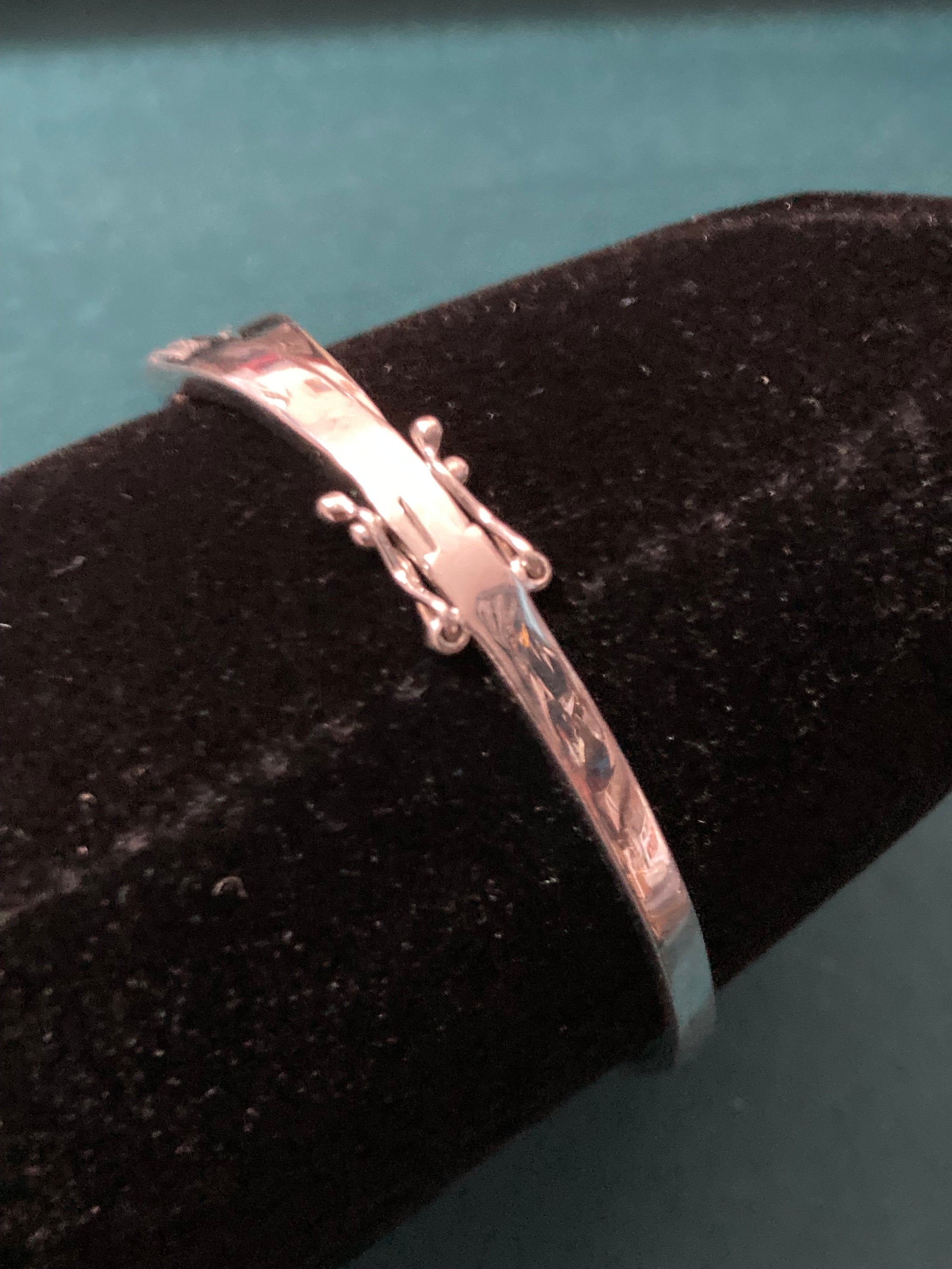 Vintage Modernist 925 Sterling silver gem set clear diamanté  bangle