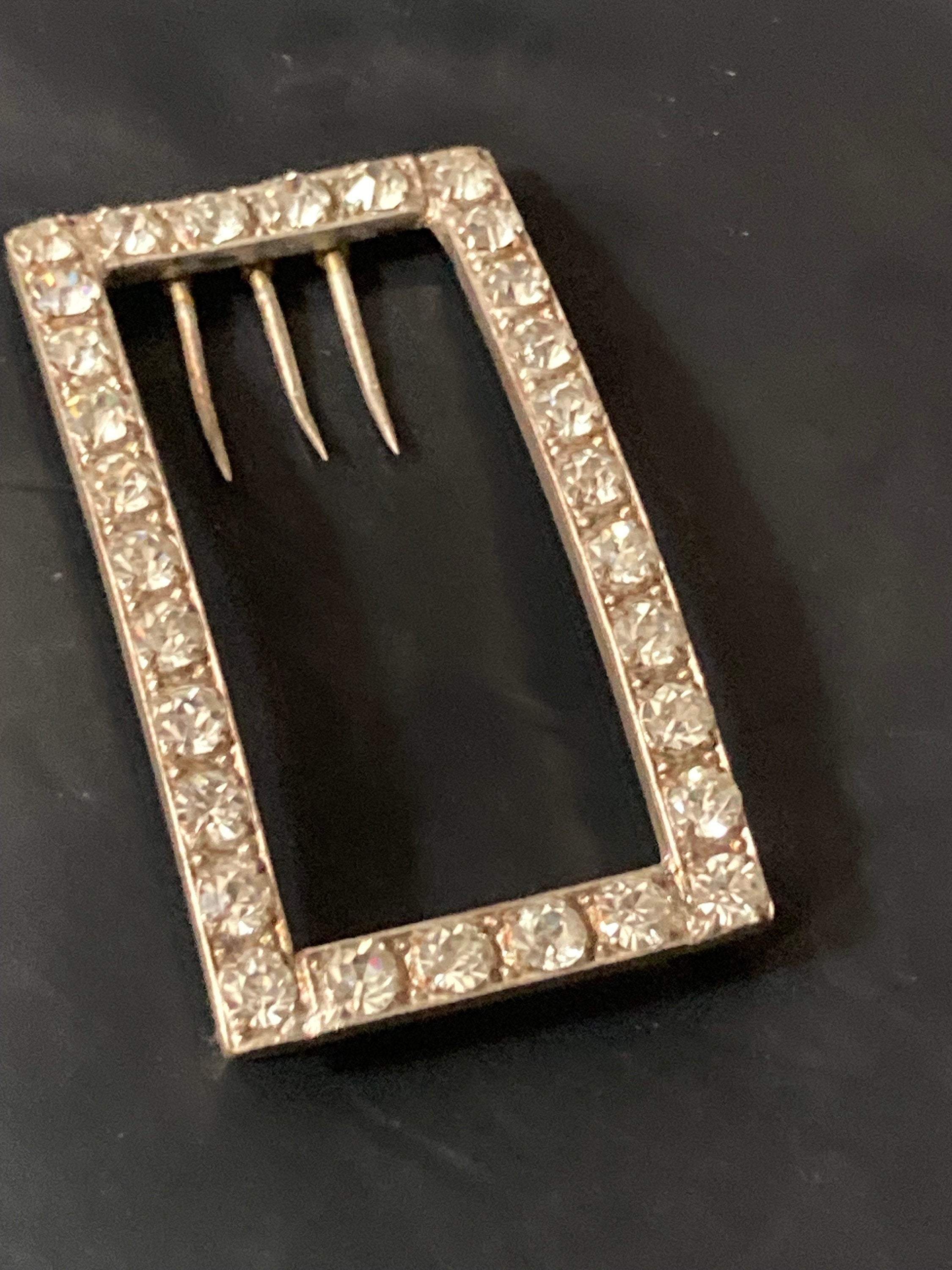 Antique clear paste set diamanté 3 print fur clip with pin for brooch