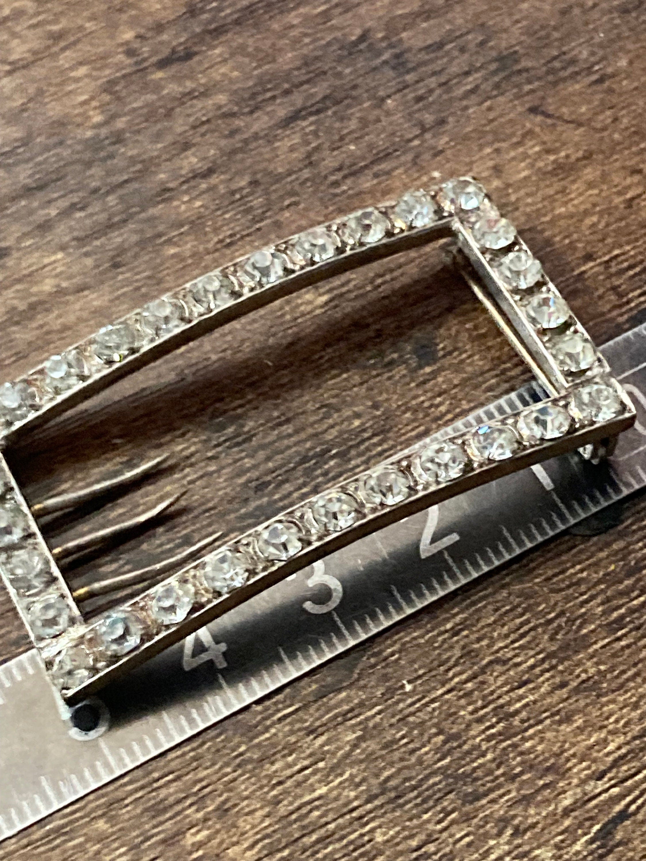 Antique clear paste set diamanté 3 print fur clip with pin for brooch