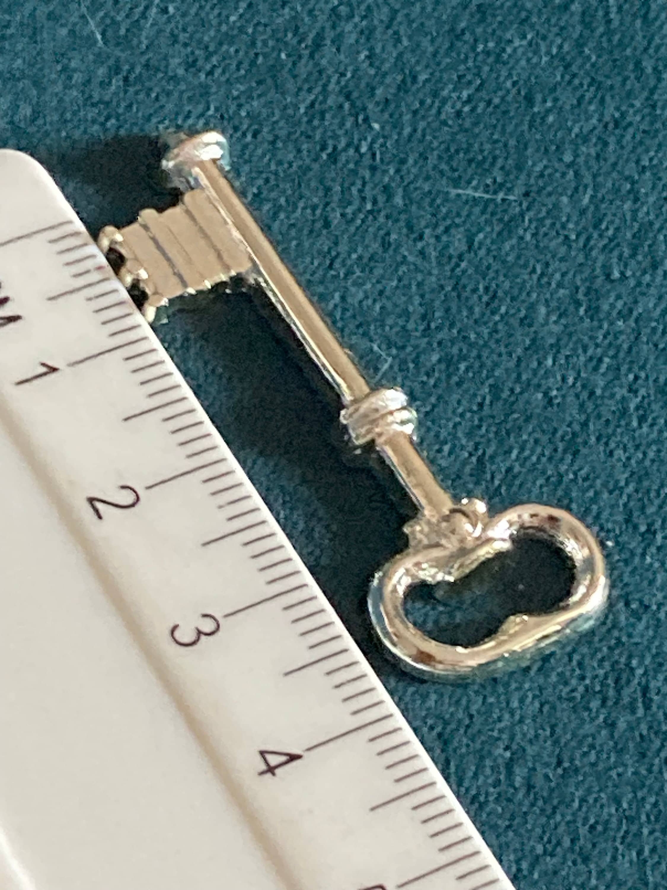 Vintage 18th 21st Birthday plain Key to the Door silver Cake Decoration Happy Birthday Sign Home Baking
