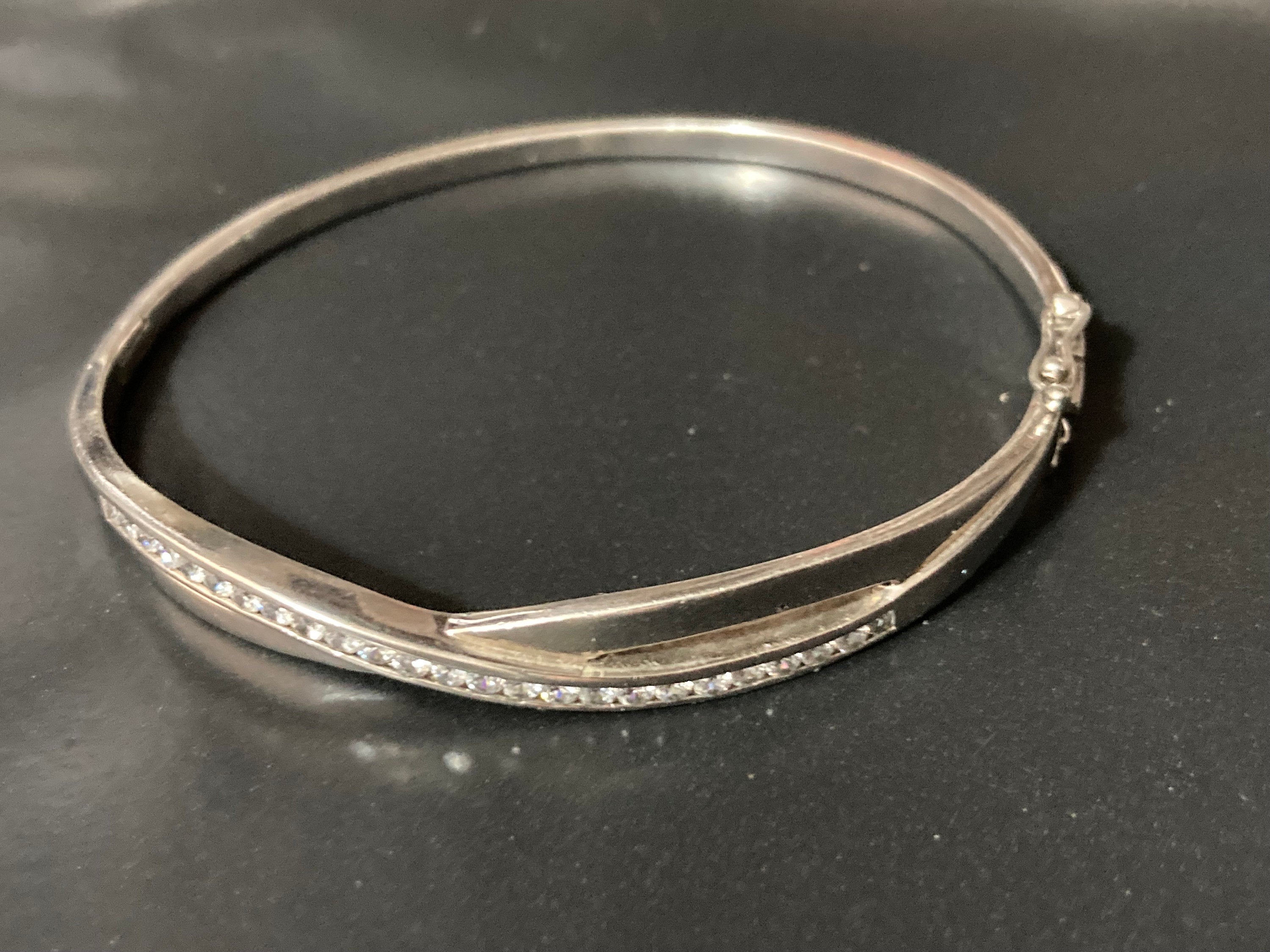 Vintage Modernist 925 Sterling silver gem set clear diamanté  bangle