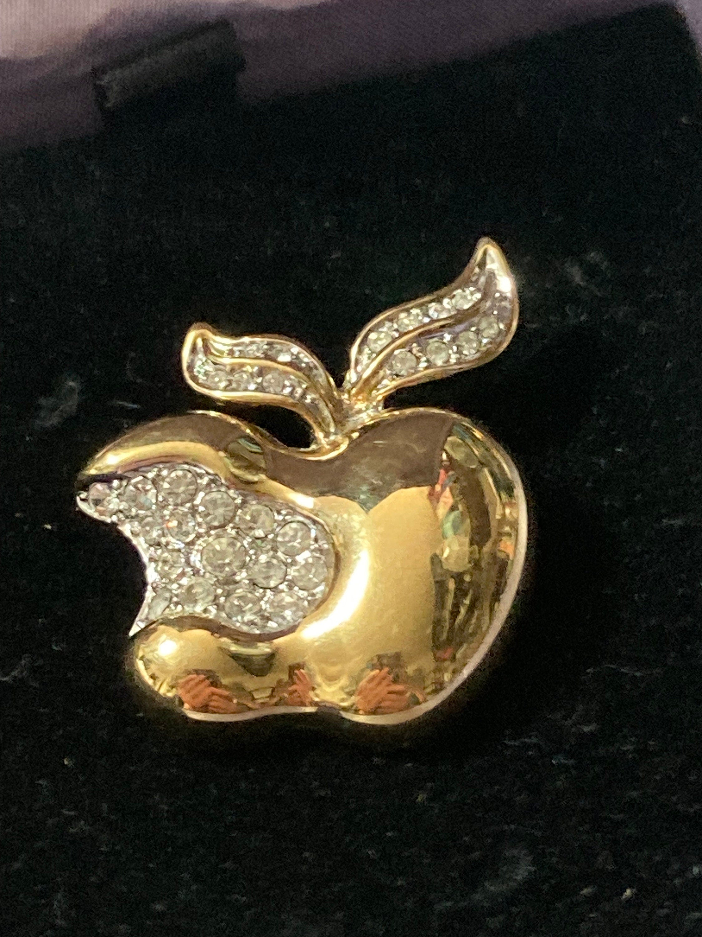 Retro gold clear diamanté glass apple fruit  brooch